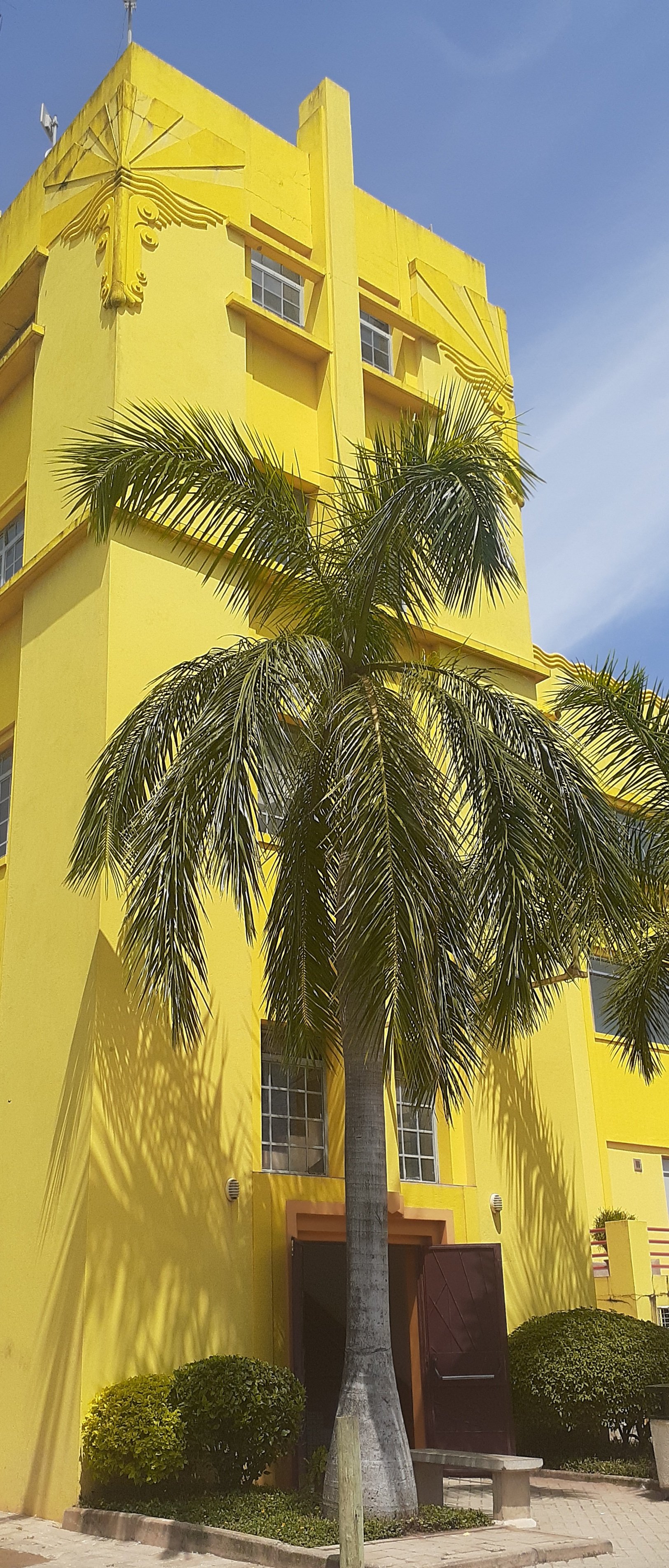 slipway-art-deco-building-dar-es-salaam.jpg.jpg