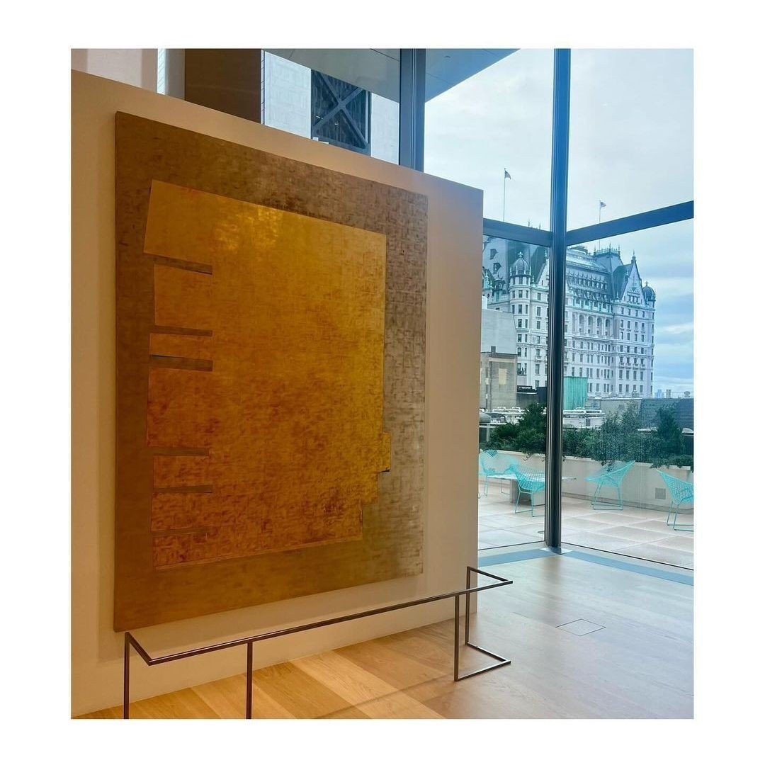 APAA advisor Anne Bruder (@annebruderart) recently visited &ldquo;Culture of Creativity,&rdquo; on view now at the Tiffany &amp; Co. flagship store in New York 💎⁠
⁠
Curated by visionary architect Peter Marino, the exhibition brings together 70 artwo