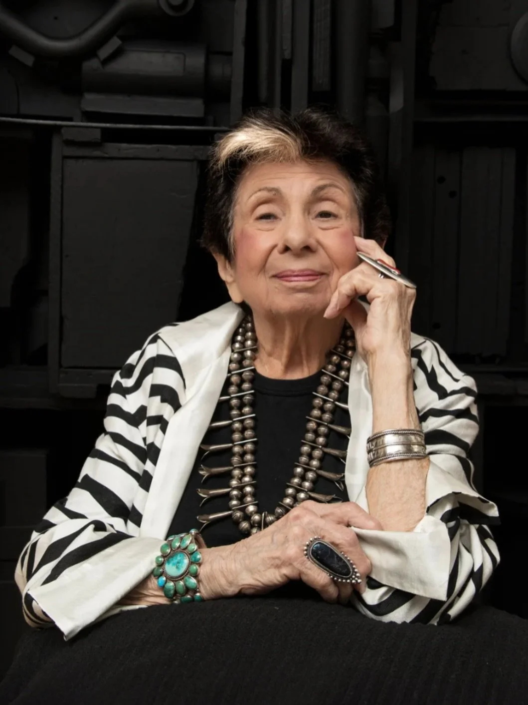 APAA mourns the passing of longtime member Joyce Pomeroy Schwartz (1928&ndash;2025), who peacefully passed away on December 2 surrounded by family.

A force of nature in the art world, Joyce&rsquo;s extraordinary career spanned decades&mdash;from fou