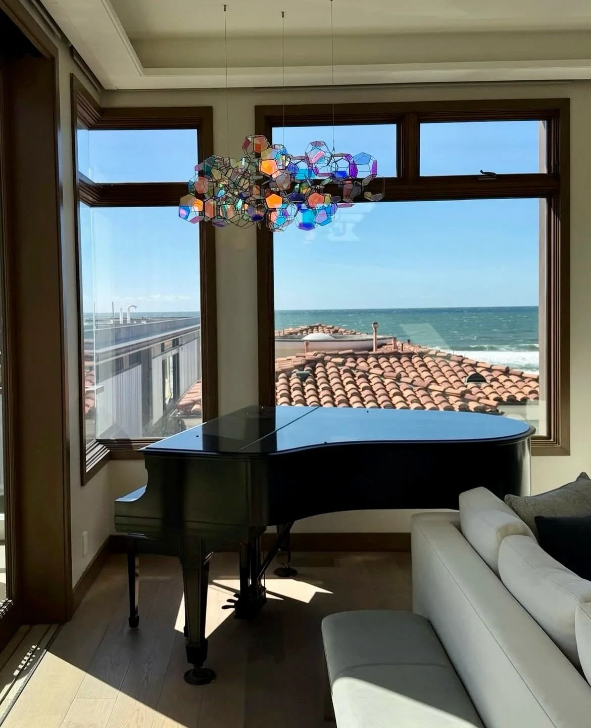 Last month, APAA member Victoria Burns (@victoriaburnsart) had the pleasure of installing two new works in a client&rsquo;s Los Angeles residence: a hanji paper work by Minjung Kim and Sanford Biggers&rsquo;s shimmering clouds.

The installation offe