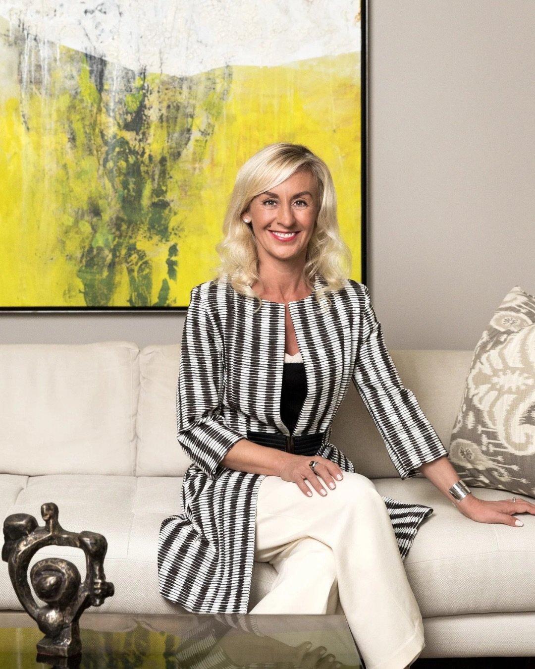 APAA is pleased to welcome our newest member: Angelica Semmelbauer (@angelicasem)

Angelica is a professional art advisor with over twenty years of experience, specializing in mid-career and emerging contemporary artists. She builds a unique selectio