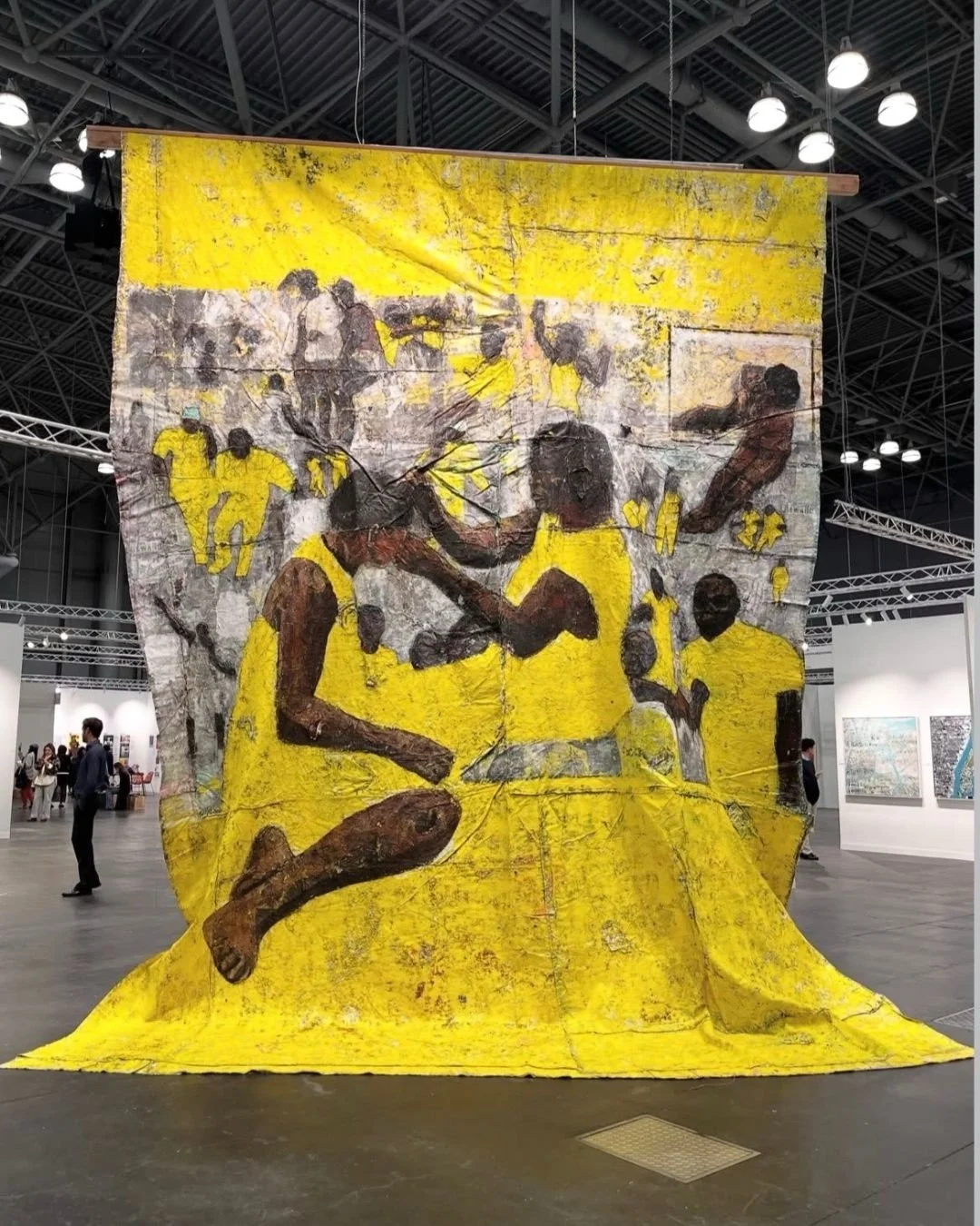 The fall fair season opened in New York last week with @thearmoryshow at the Javits Center and @independent_hq 20th Century at the Breuer. APAA members were on the ground at both, and shared what caught their eye:

➡️ Allan Schwartzman (@schwartzman.