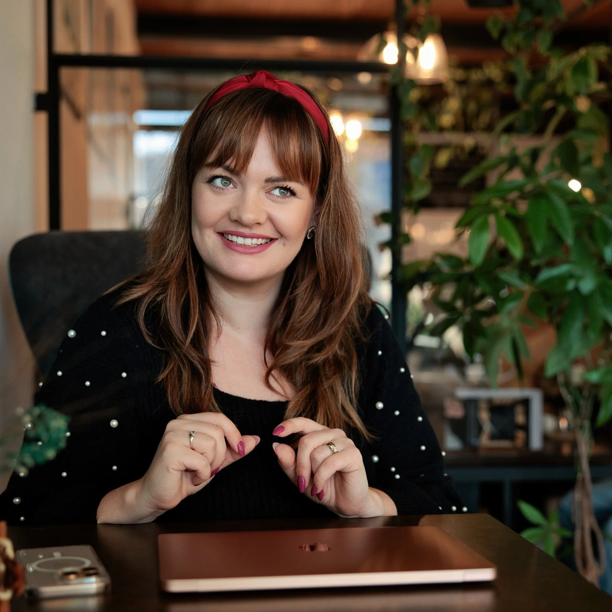 Krásný prostor na focení poskytují i veřejná místa, třeba kavárny, restaurace. 