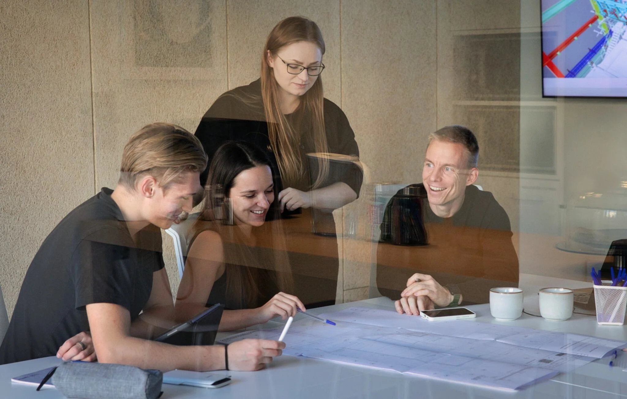 Diskuze týmu  nad projektem - fotografie pro marketing