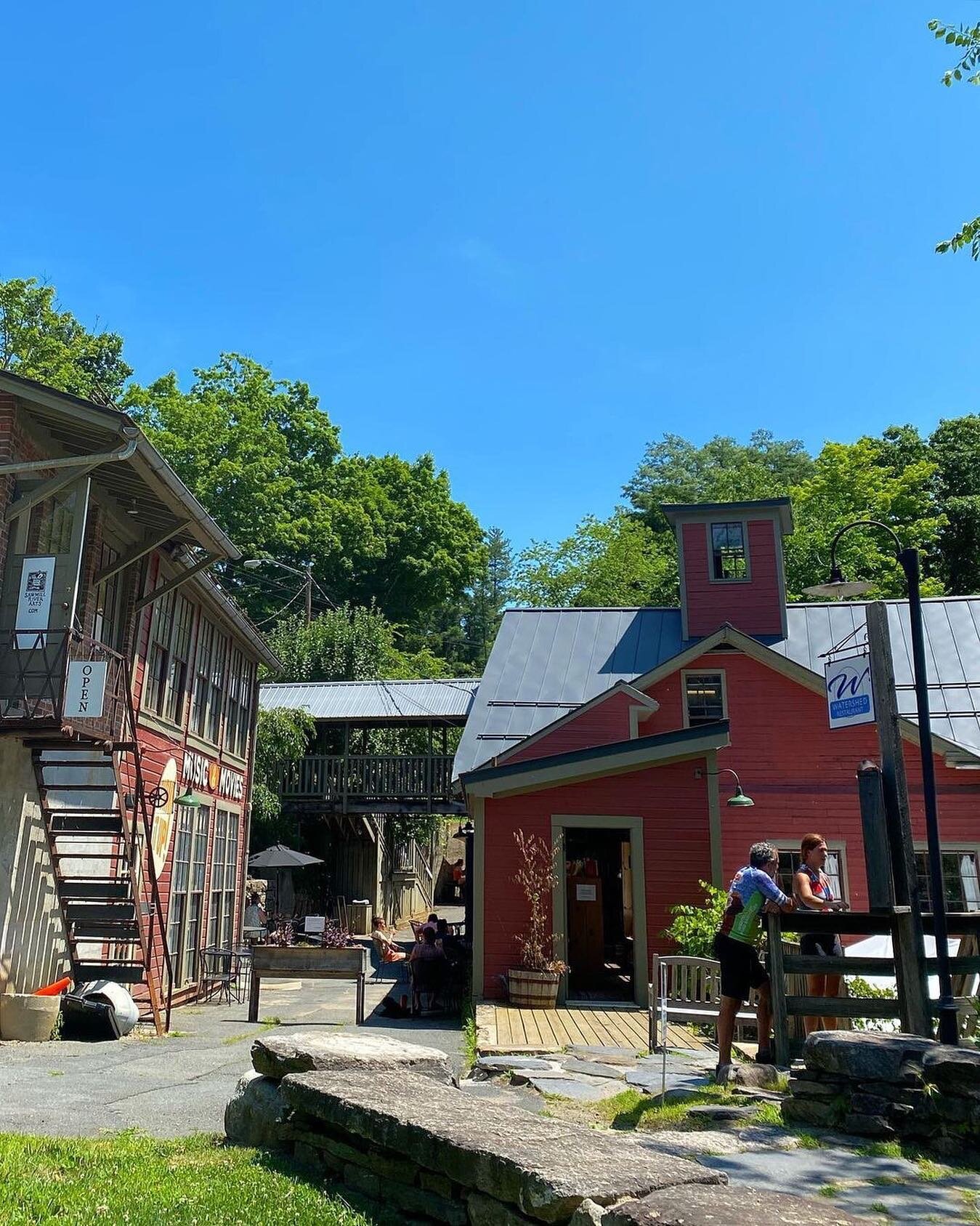 Thanks for sharing! Repost: @wmassoutdoors The Montague Bookmill is one of those places vacation dreams are made of&hellip;

Books you don&rsquo;t need (but really do), tasty eats, vintage LPs, a local art gallery, and toe-dipping river access&hellip