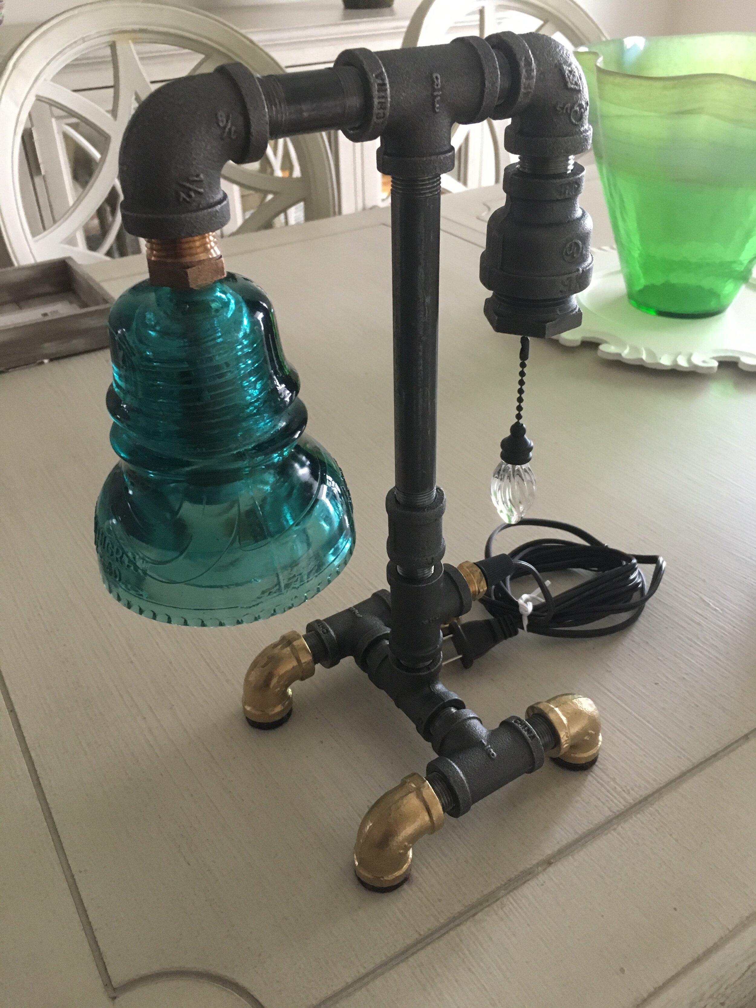 This one was made for our friends, the Dekkers. This one has the brass feet highlights.