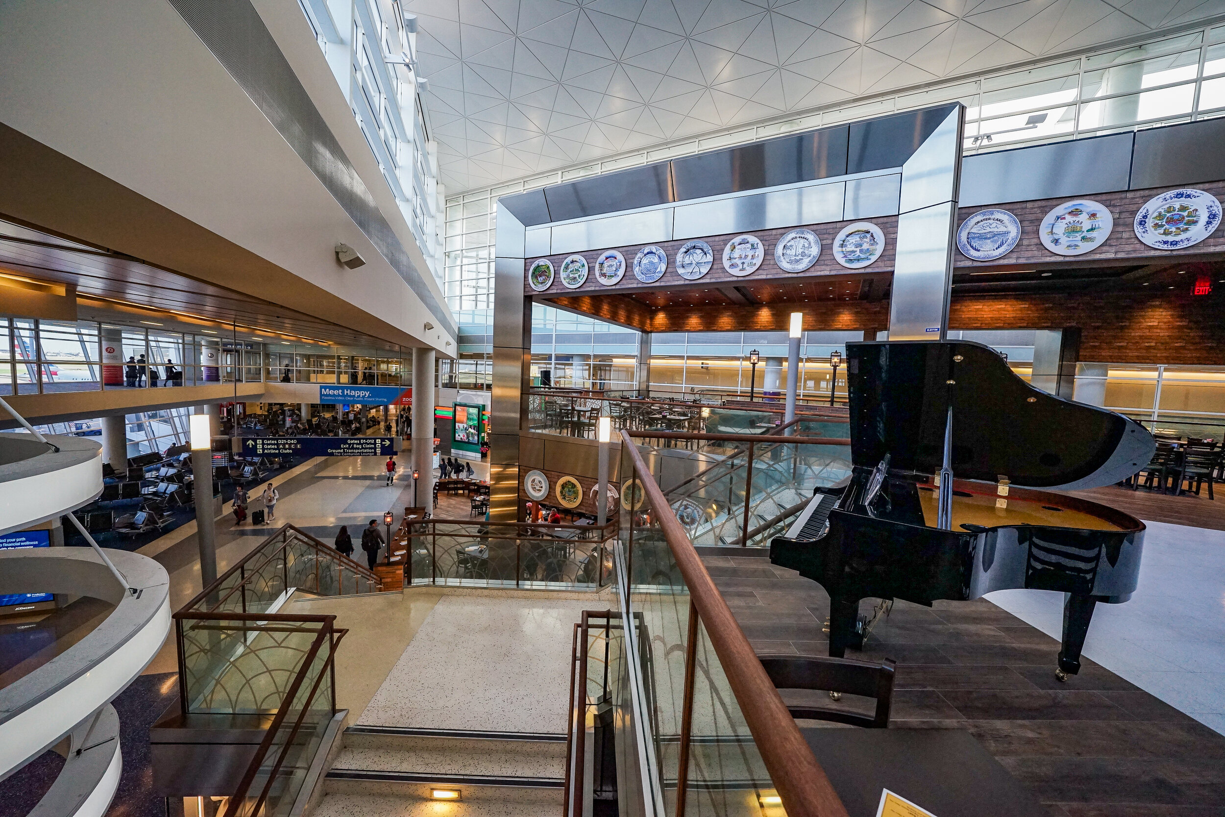 SSP DFW Flying Saucer — Estudio Architecture, Aviation, Corporate