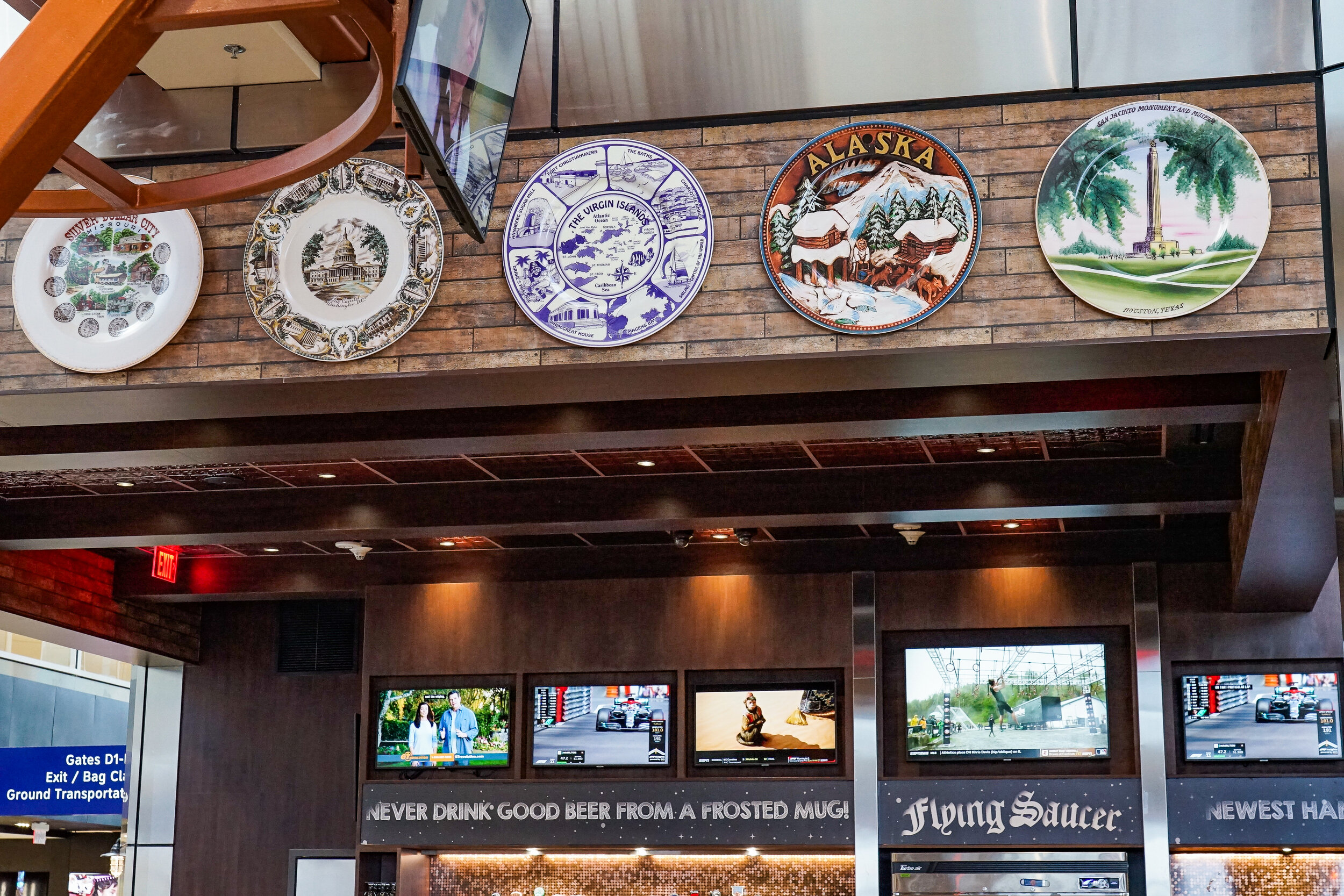 SSP DFW Flying Saucer — Estudio Architecture, Aviation, Corporate