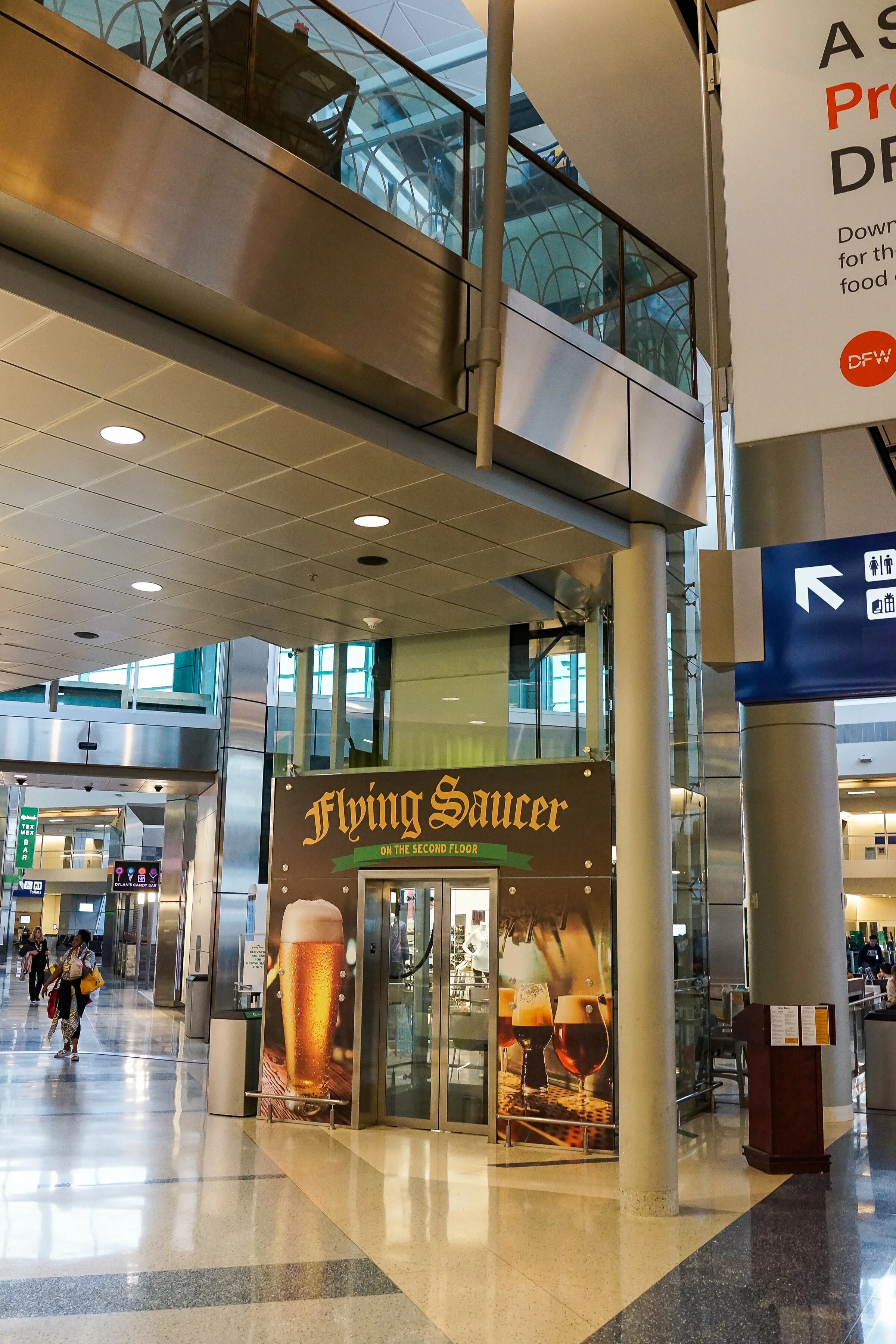 SSP DFW Flying Saucer — Estudio Architecture, Aviation, Corporate