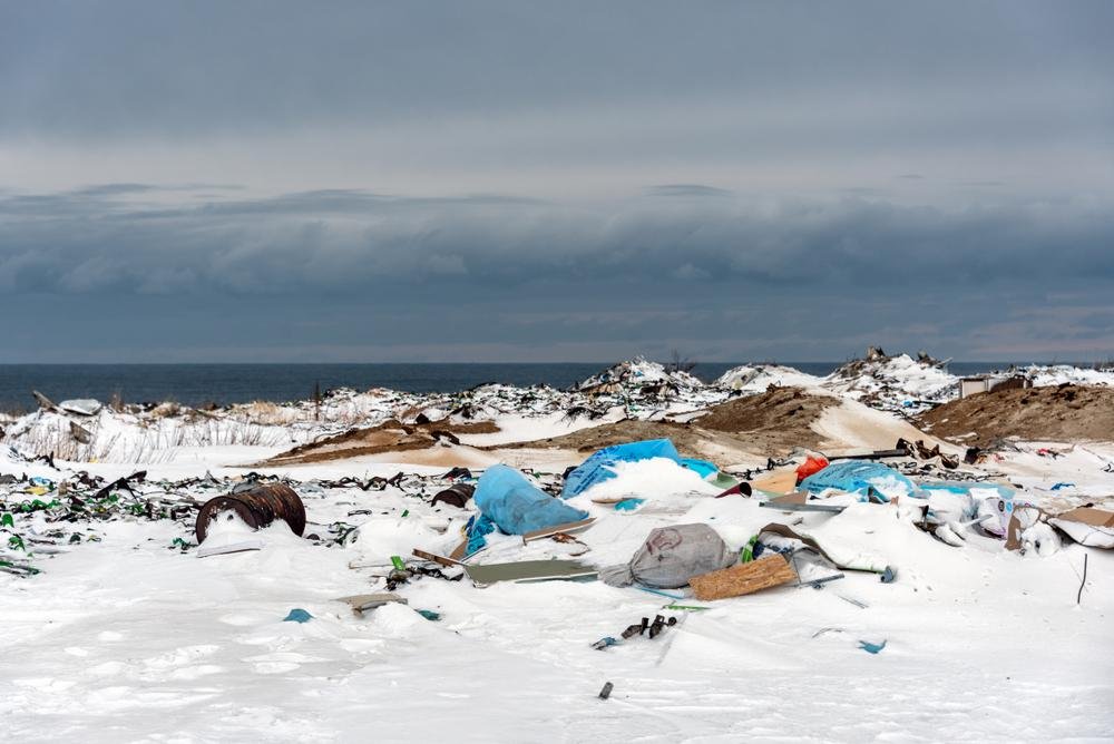 haultail-Plastic-Pollution-Poses-Problem-In-Arctic-Ocean.jpg