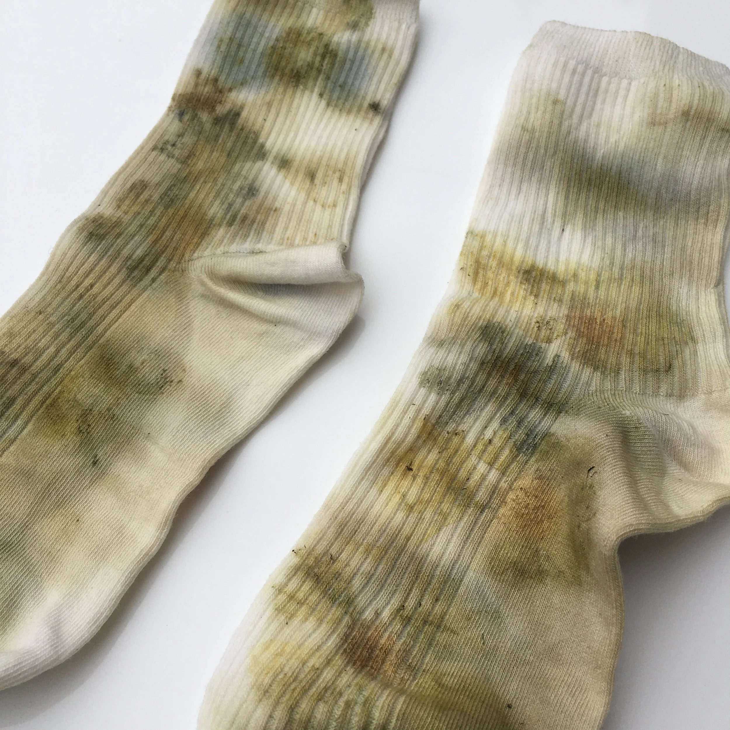 Bundle Dyed Cotton Ankle Socks - Cosmos