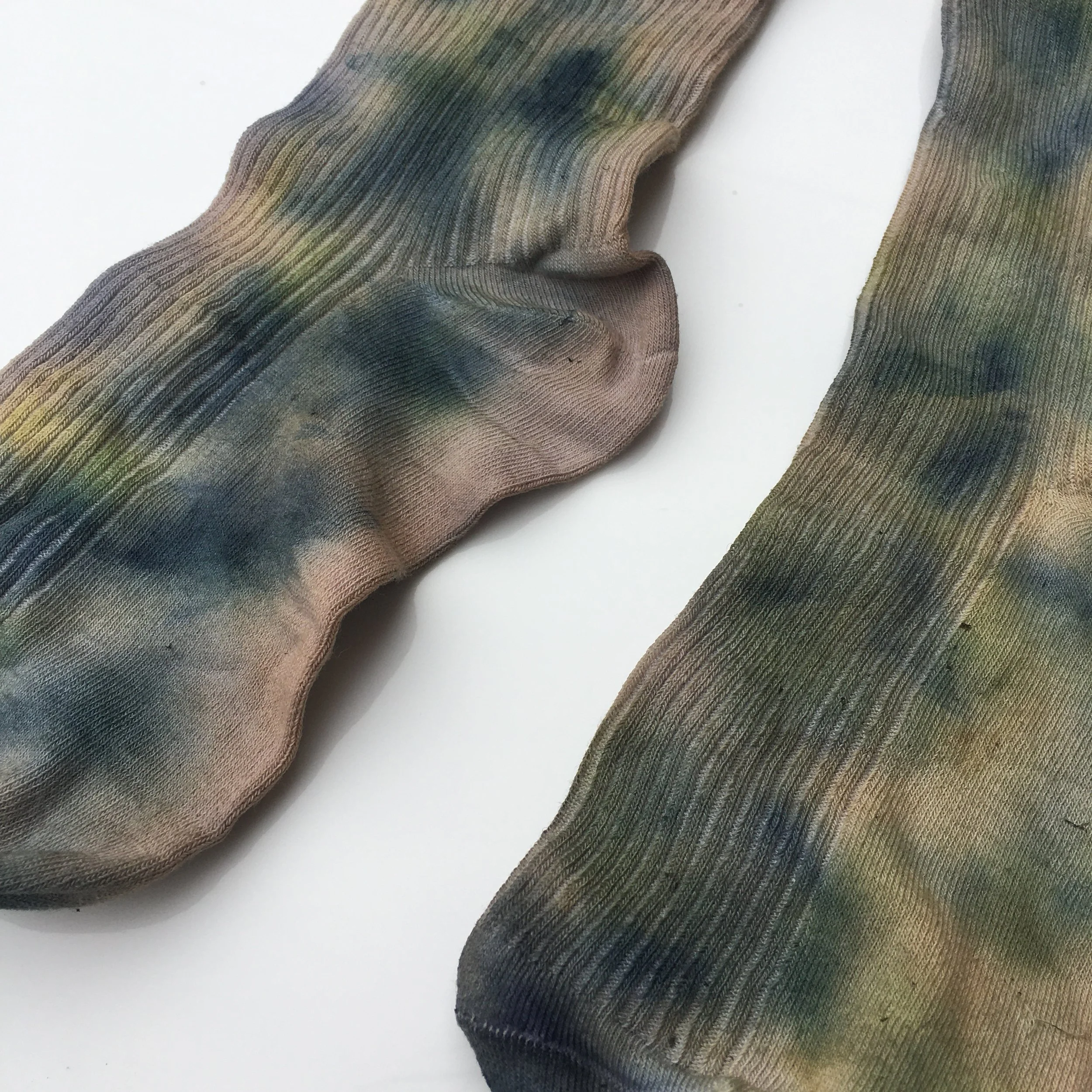 Bundle Dyed Cotton Ankle Socks - Hollyhock/Indigo/Blackberry
