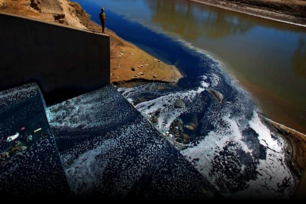 policy-workshop-blog_polluted-river-africa.png