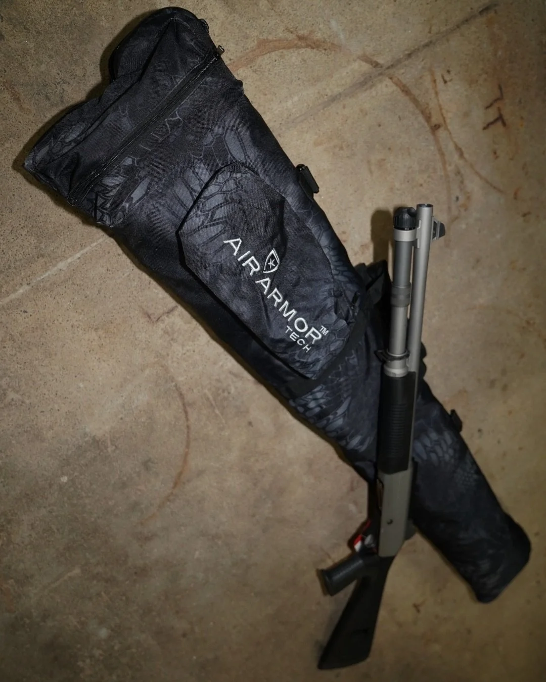 If it&rsquo;s worth carrying, it&rsquo;s worth protecting.

The Benelli M4 is Italian engineering at its peak&mdash; refined, rugged, and trusted as the U.S. Joint Service Shotgun.

@airarmortech provides the ultimate floatable protection that world-