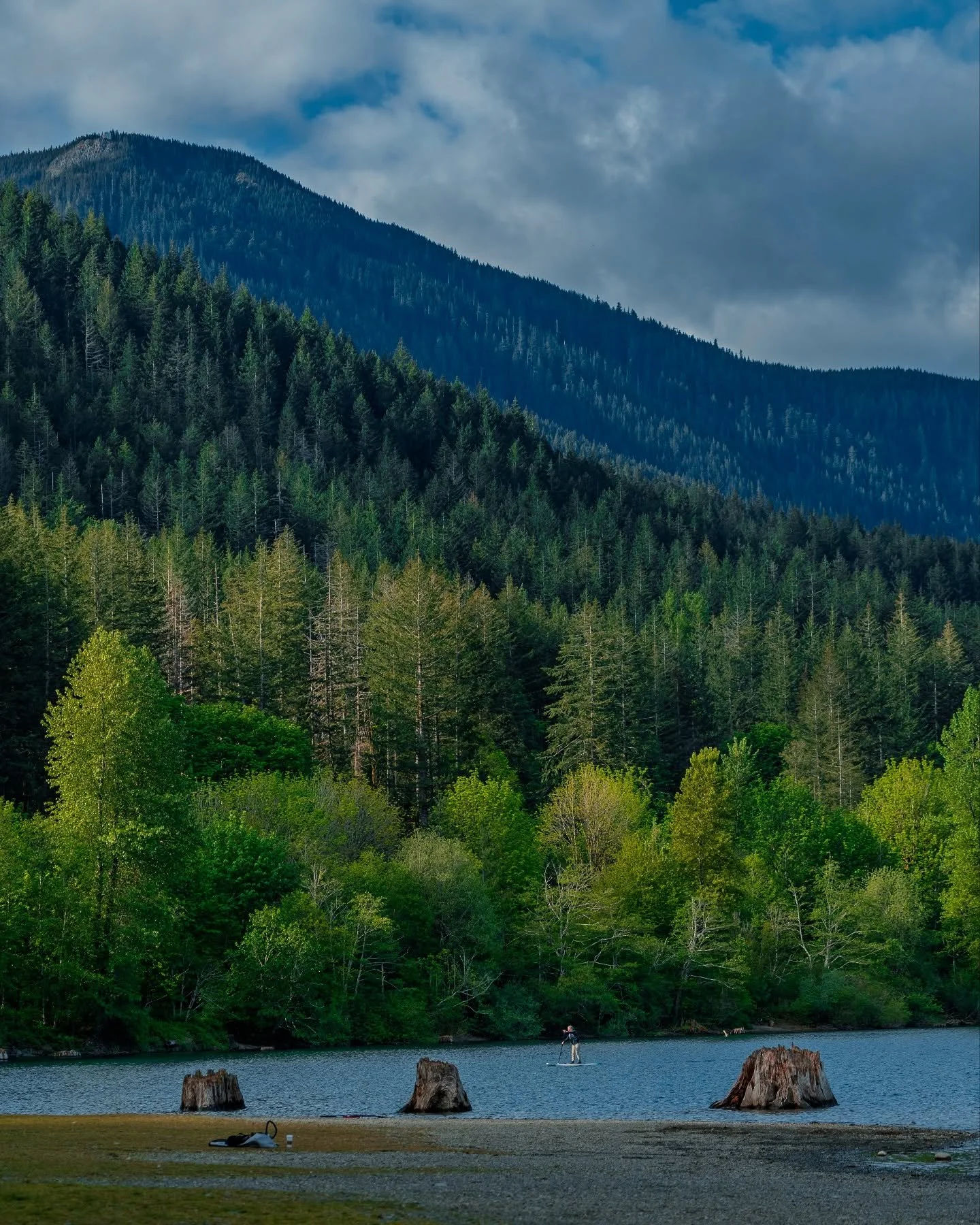 Early morning at Rattlesnake Lake &mdash; quiet, still, and wrapped in the kind of peaceful silence only nature knows how to hold.

The mountain stands layered in shades of blue and green, like a gentle reminder that beauty doesn&rsquo;t need to be l
