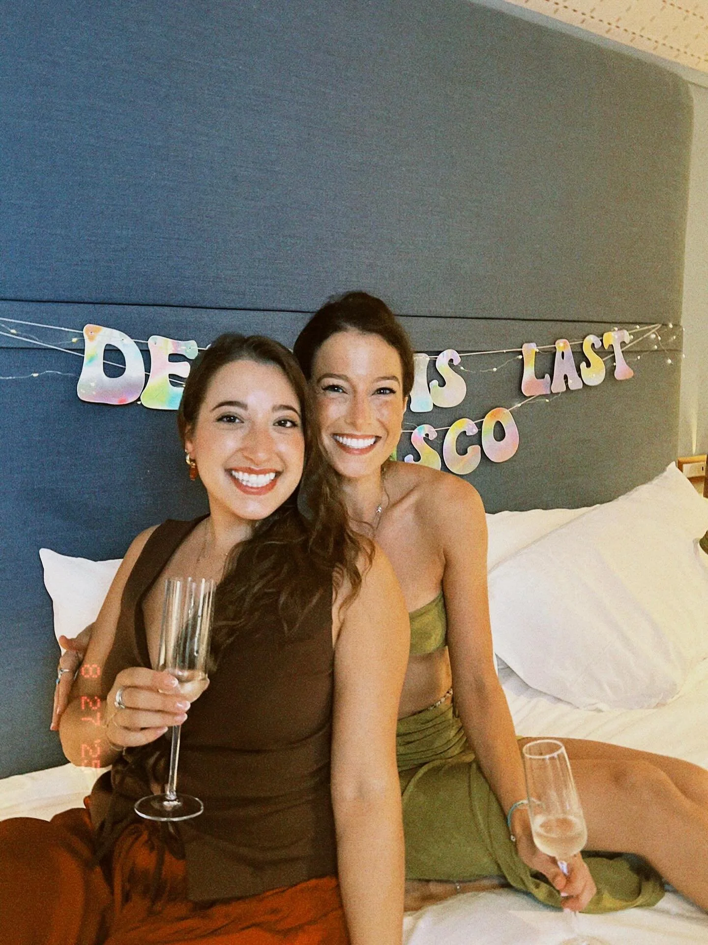 I&rsquo;ll never get over this week of my life 🇮🇹👯&zwj;♀️💫 

Celebrating two people with a love so natural, supportive, and effortless from top to bottom is a true gift. Cheers to Boston for bringing you and all of us together - everyone around y