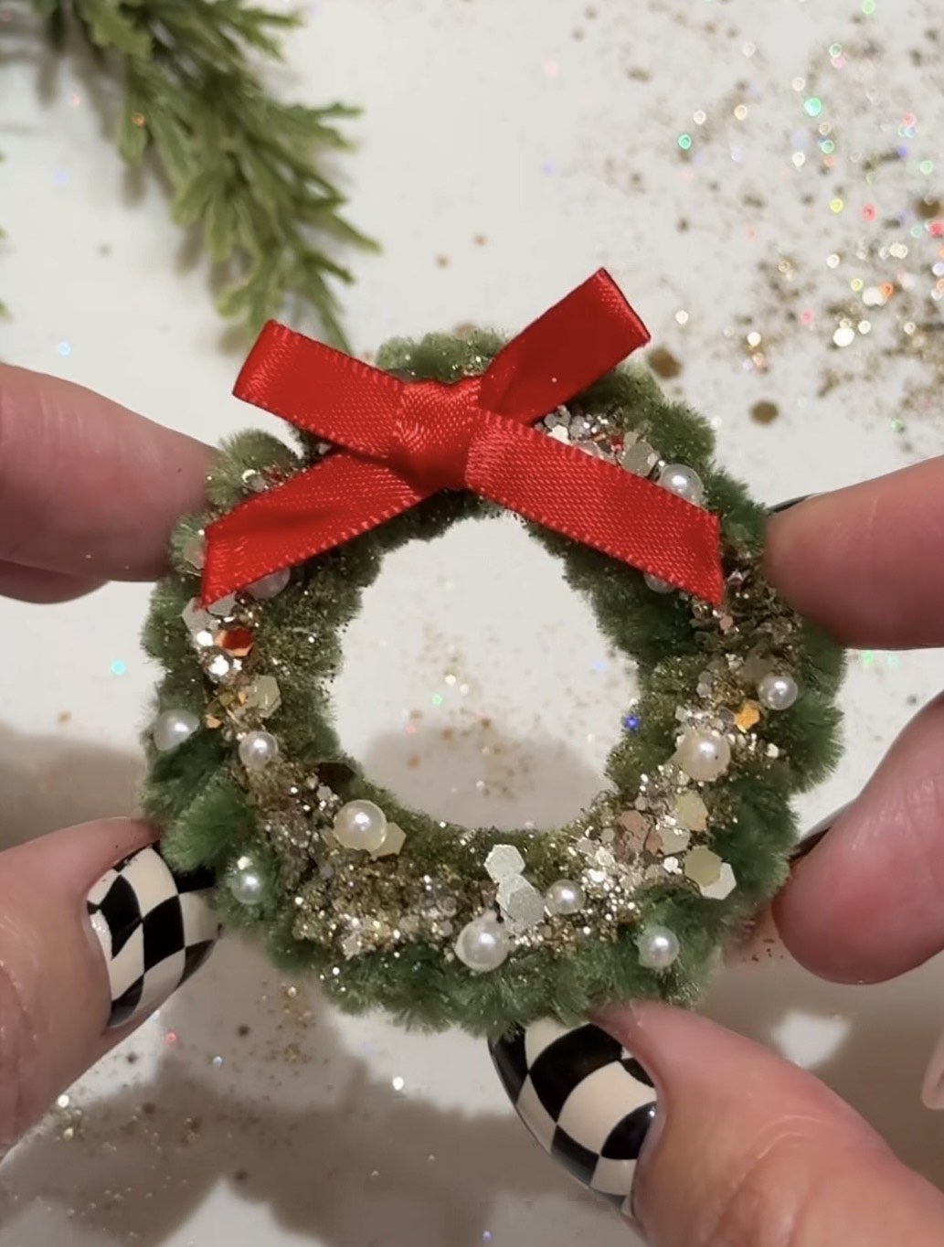 Holiday Wreaths and Garlands for Kids