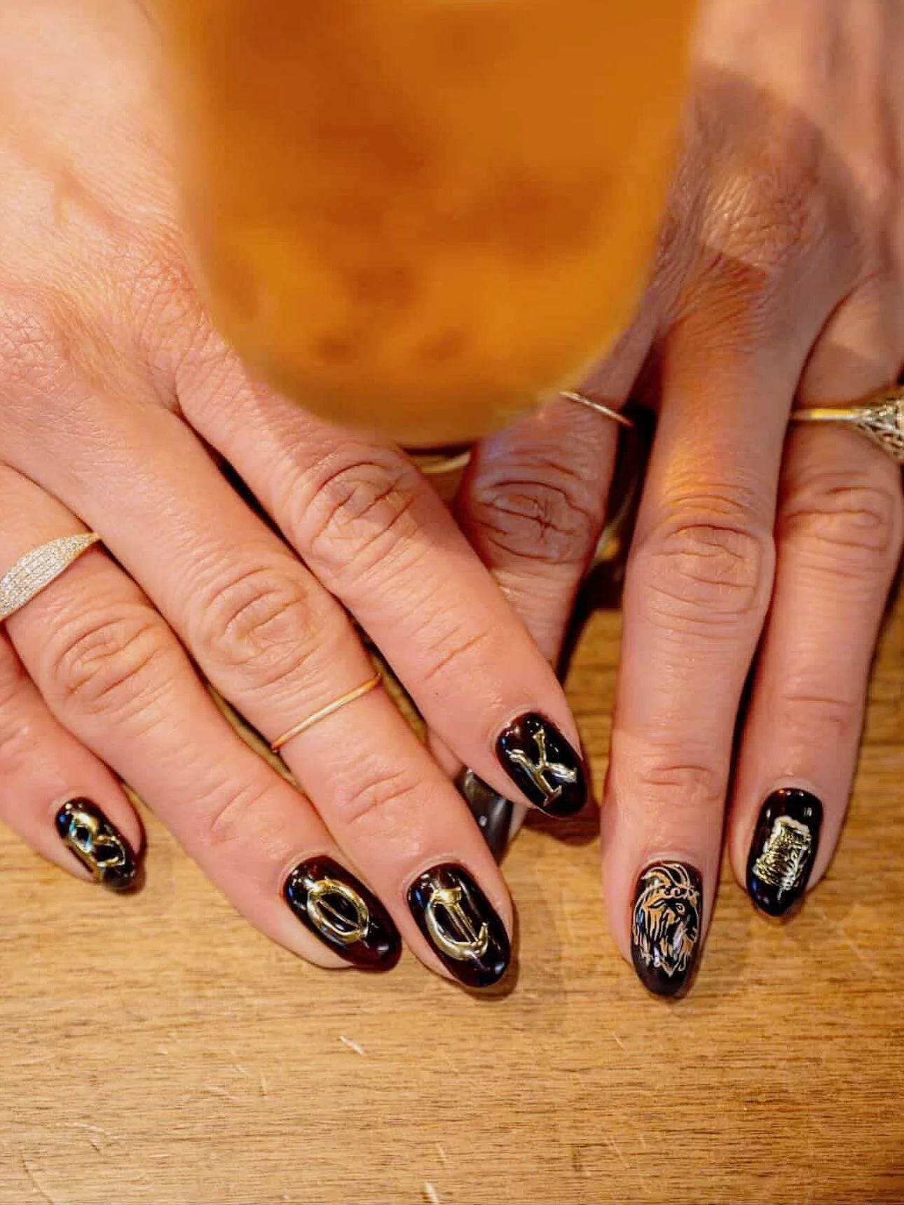 @bocksouthpark 1 year anniversary nails 🤗🐐
photos by @reganmvaca 🫶🏻

#beernailart #bock #sandiegonails #bocksandiego