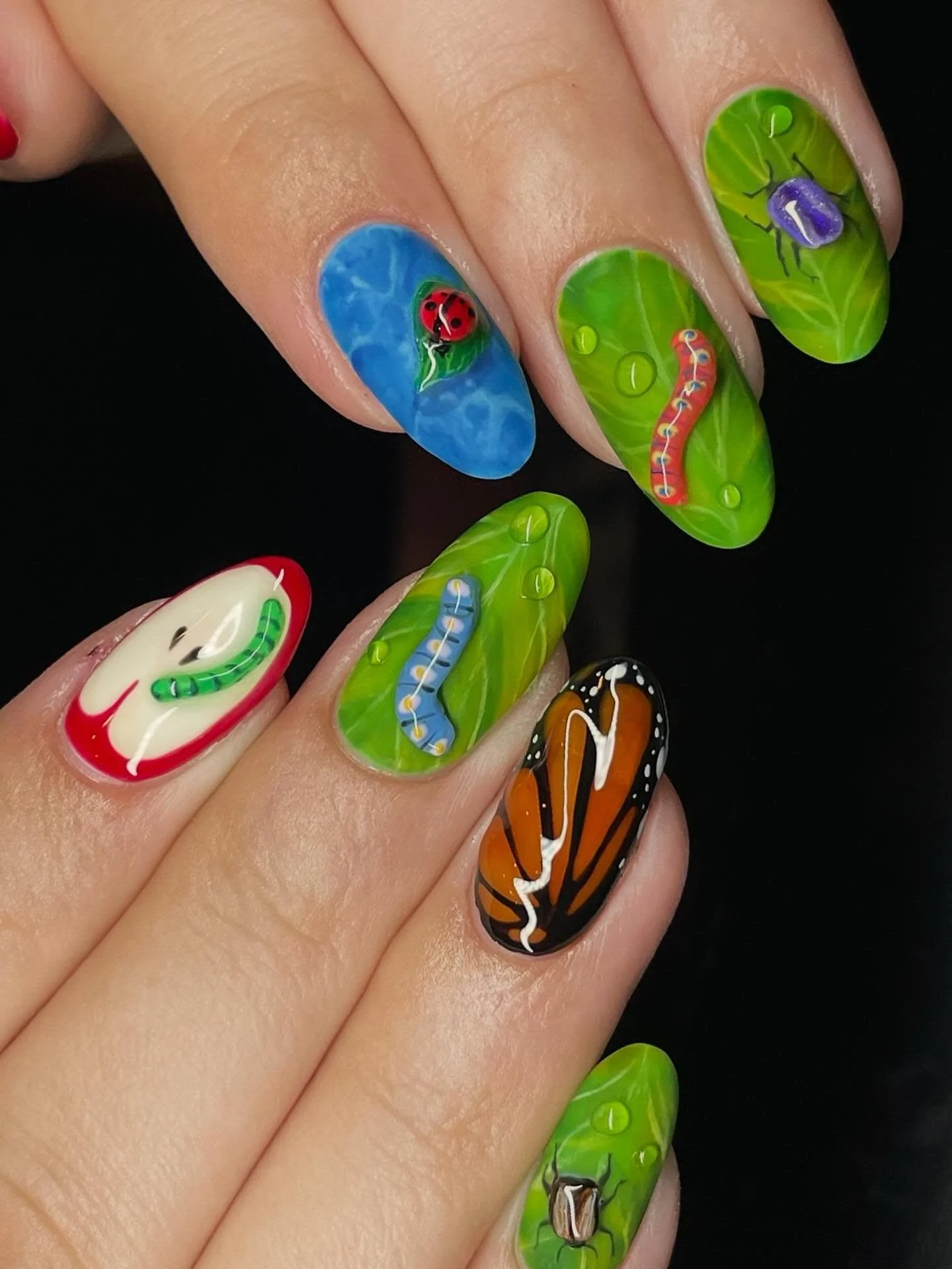 🐞🐛💧

#summernails #bugnails #bugnailart #sandiegonailart #summernailart