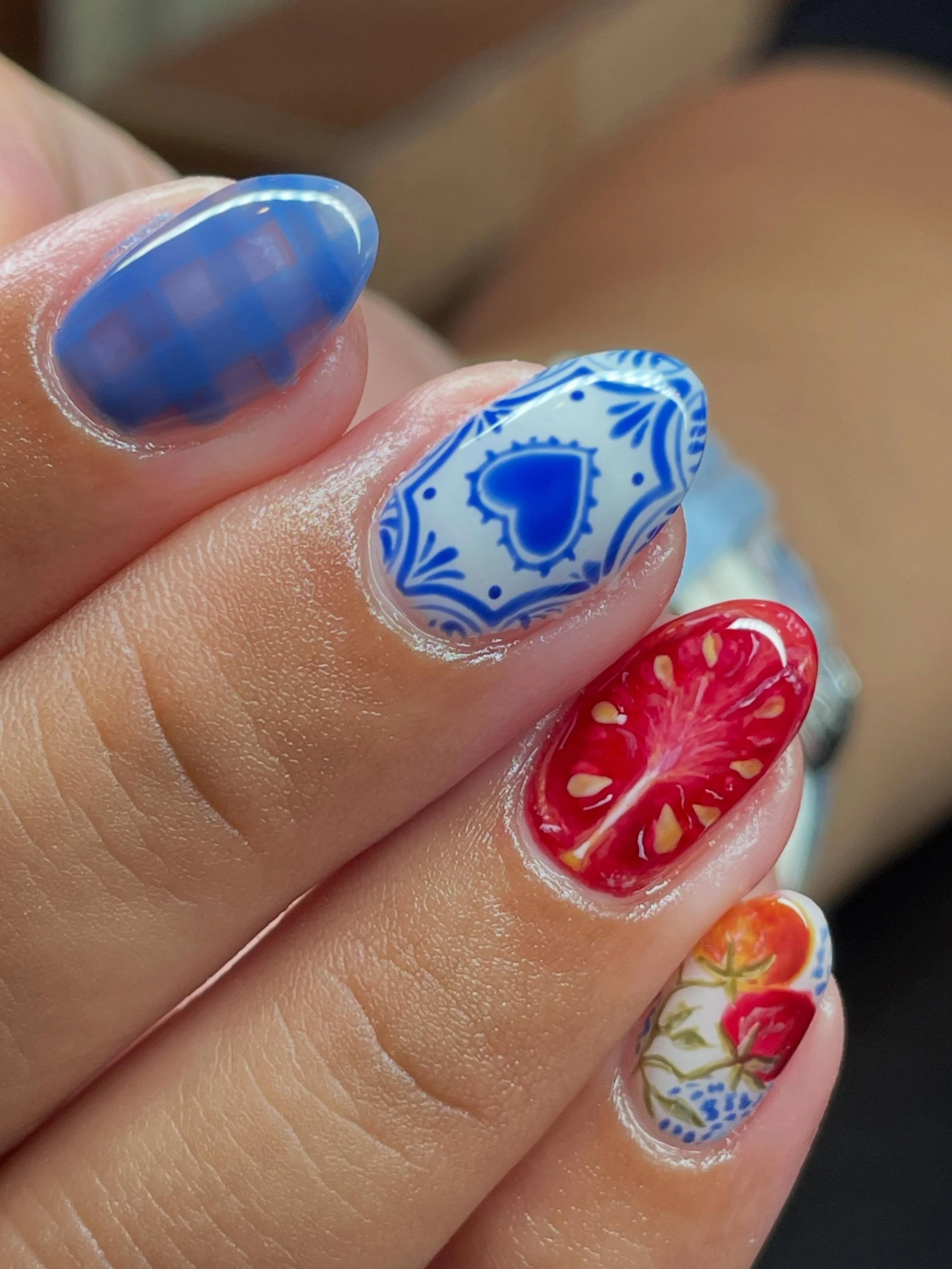 Tomato season 🧎🏻&zwj;♀️🍅

#tomatonails #tomatoart #sandiegonails