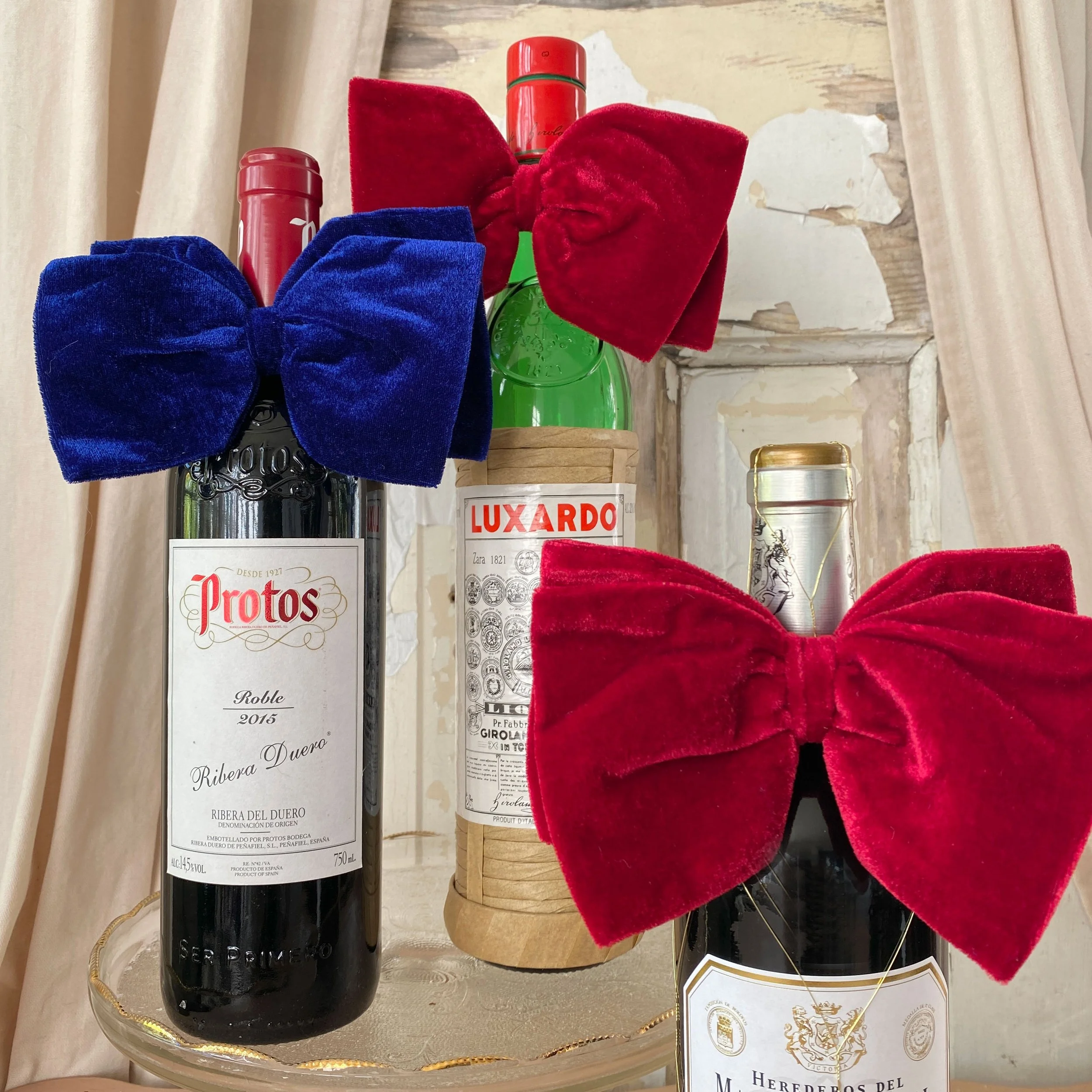 Velvet Bottle Bow
