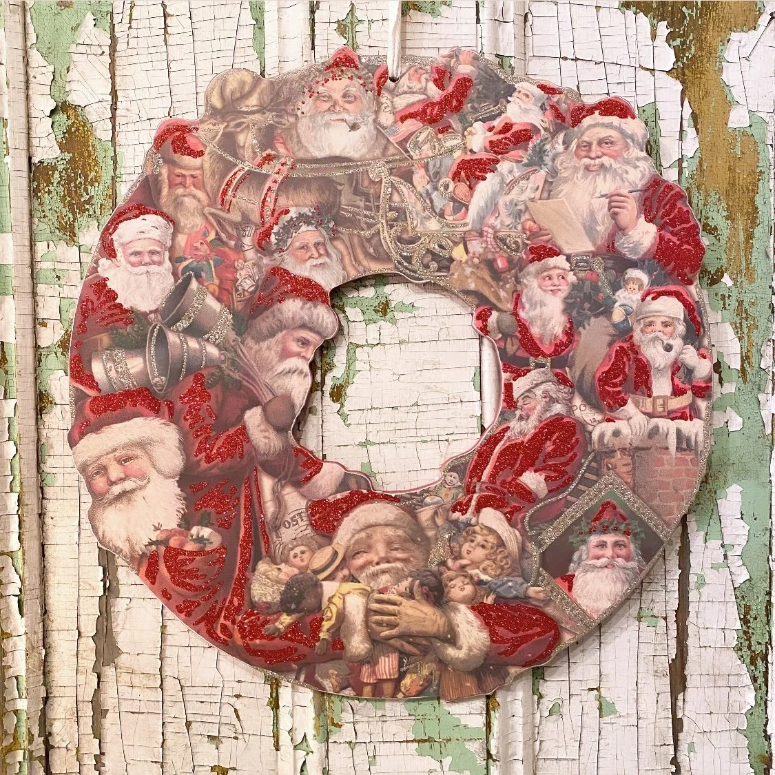 Santa Postcard Wreath
