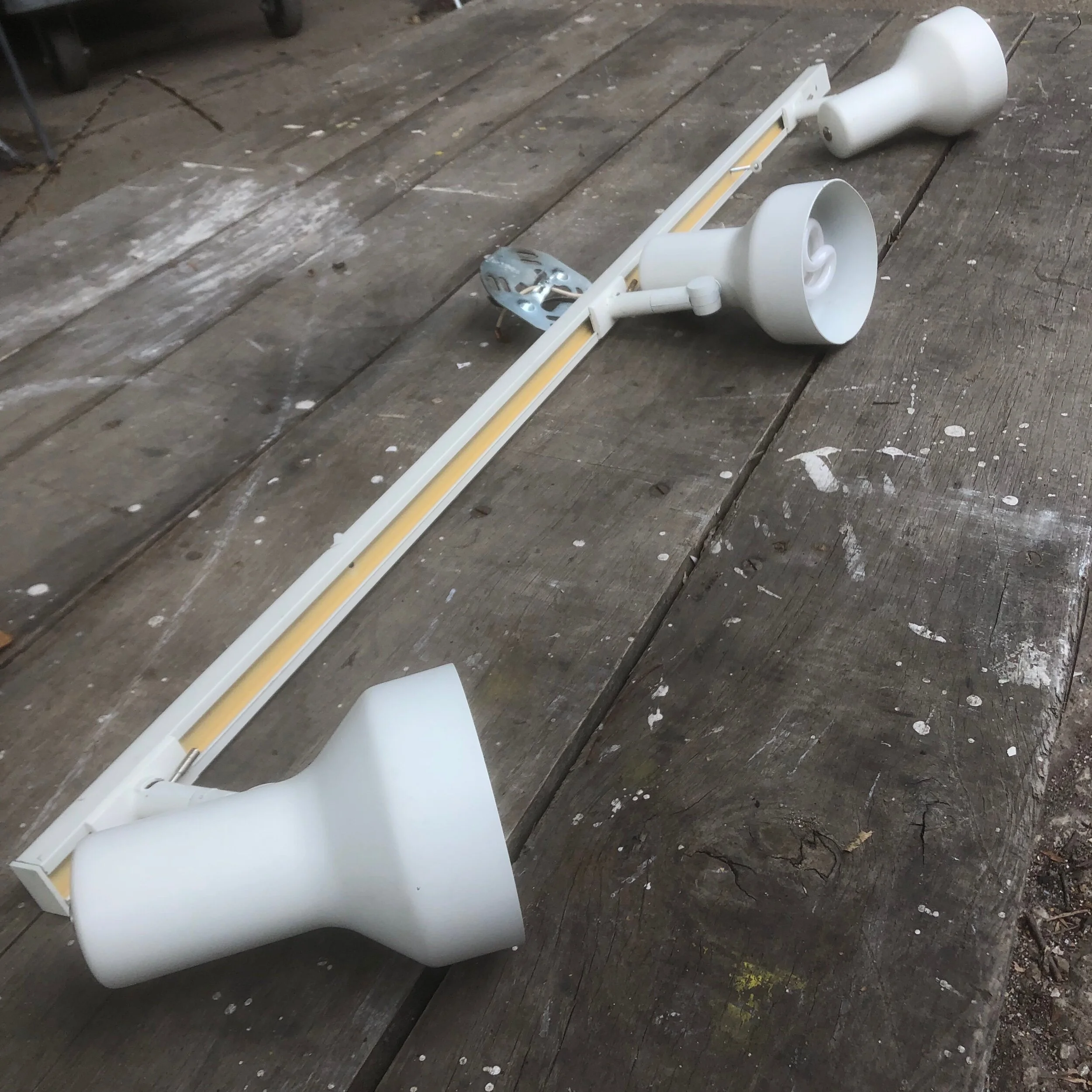 8DFB6616-5B6E-407A-9FDE-3A6B859778C5