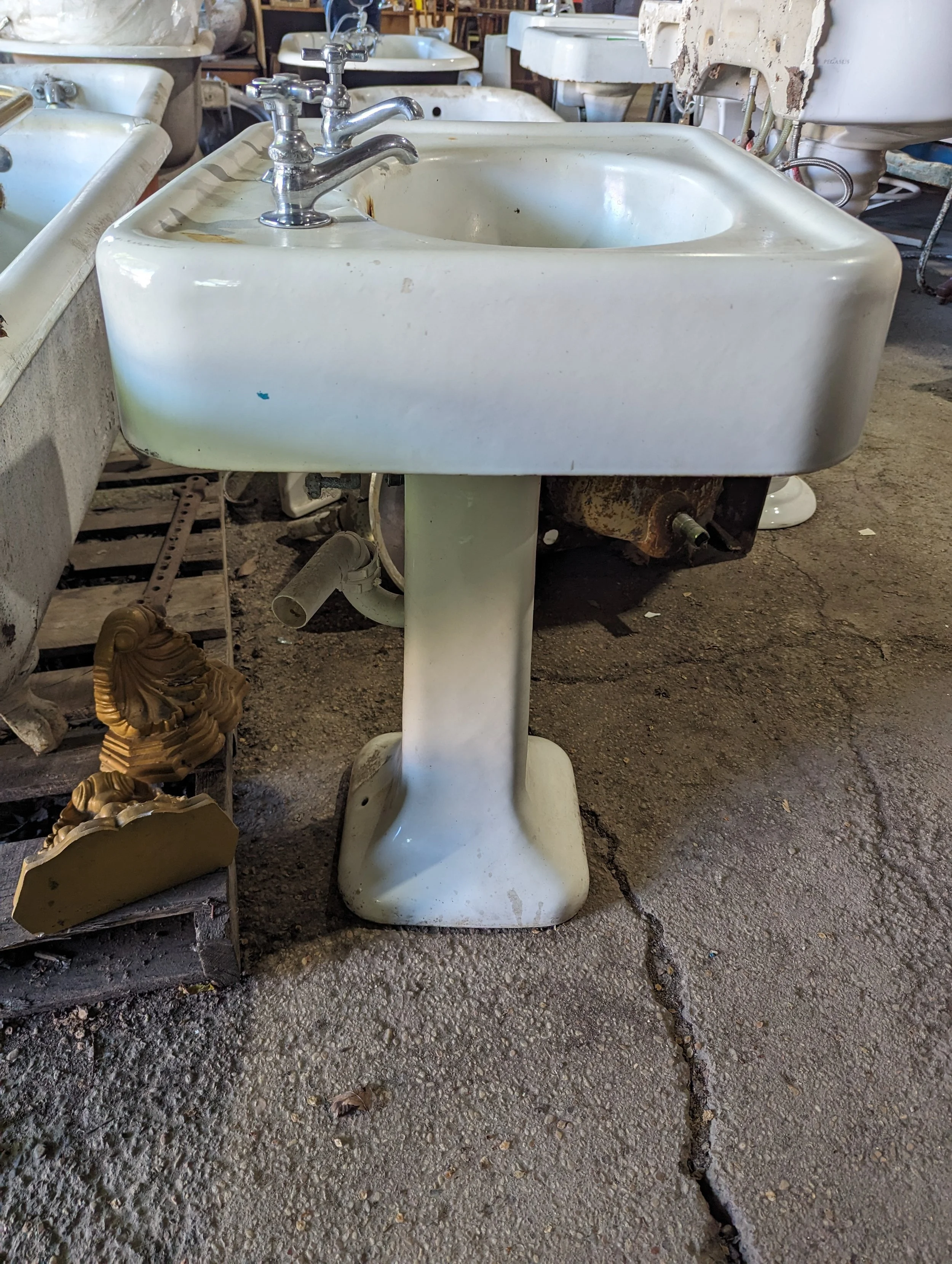 1930's Cast Iron Wall Mount Bathroom Sink — Orr-Reed