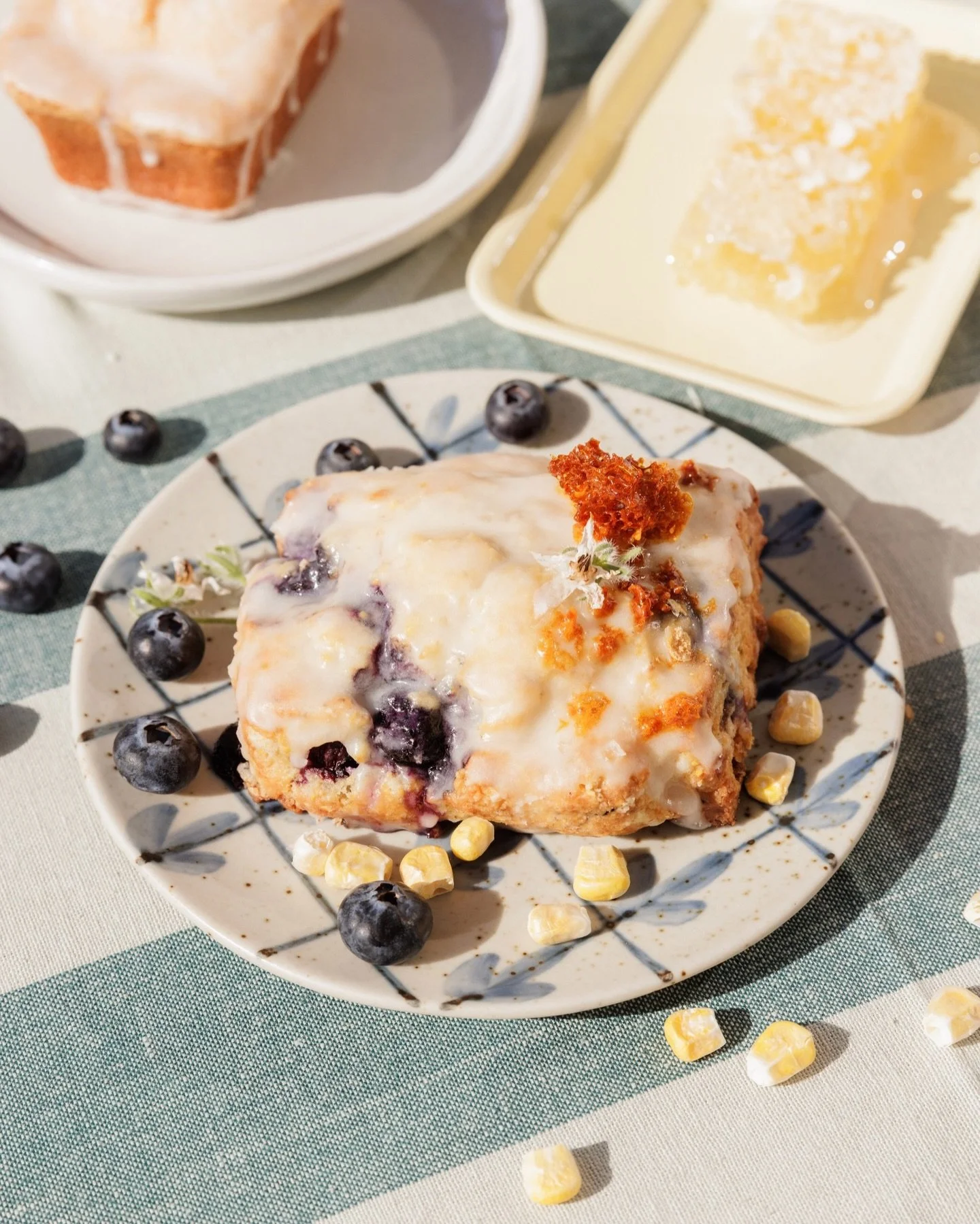 heirloom corn &amp; blueberry scone 🫐🍯🐝

our seasonal heirloom corn buttermilk scone baked with blueberries, topped with a smoked honey butter glaze, garnished with honeycomb corn toffee.

made from scratch &amp; baked fresh daily