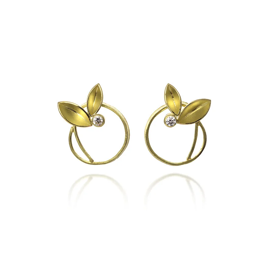 Tiny maple leaf earrings| Apricot Leaf | Little leaves studs| Studs| Sterling Silver| Cute
