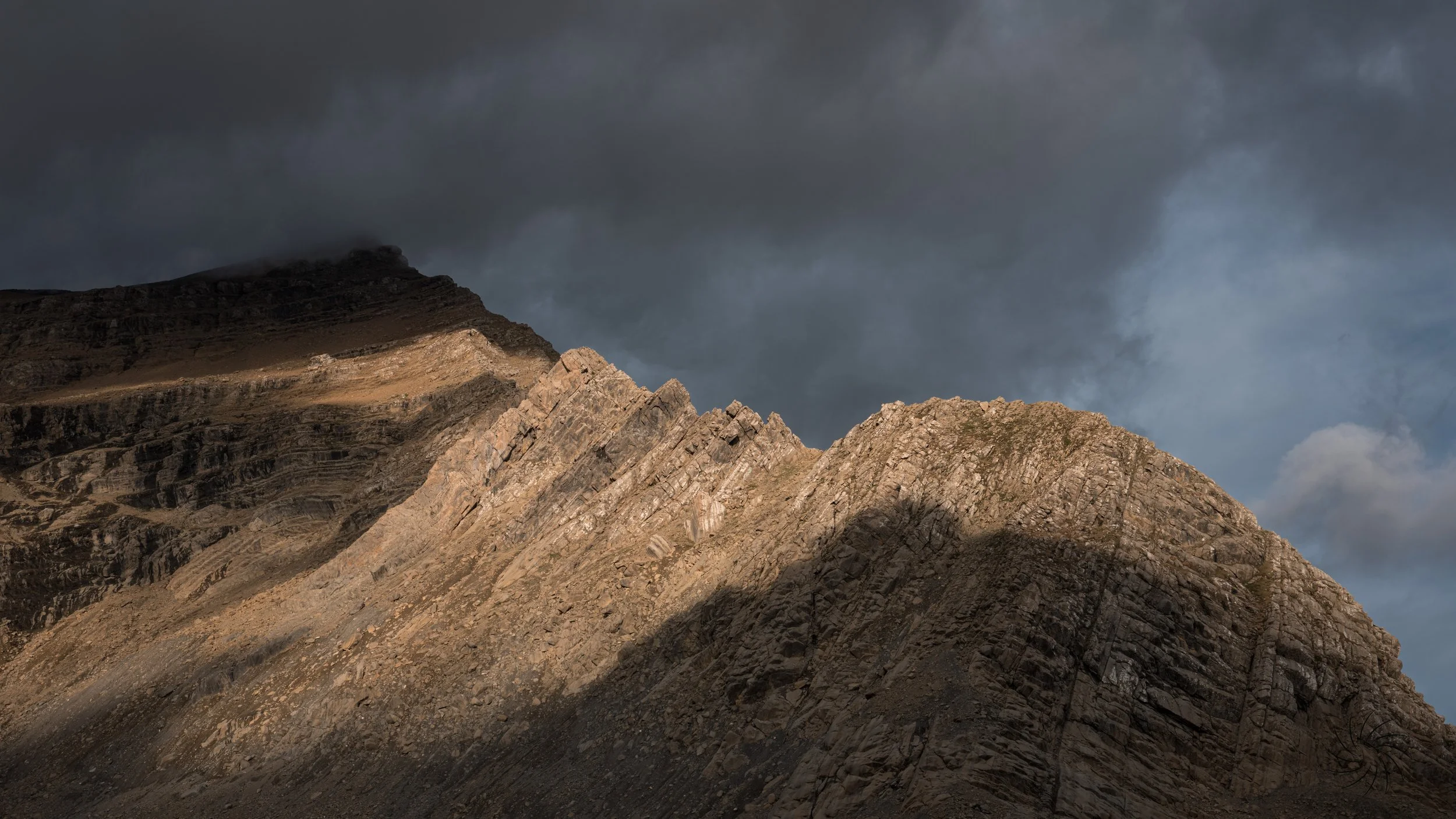 Les Pyrenees-6.jpg
