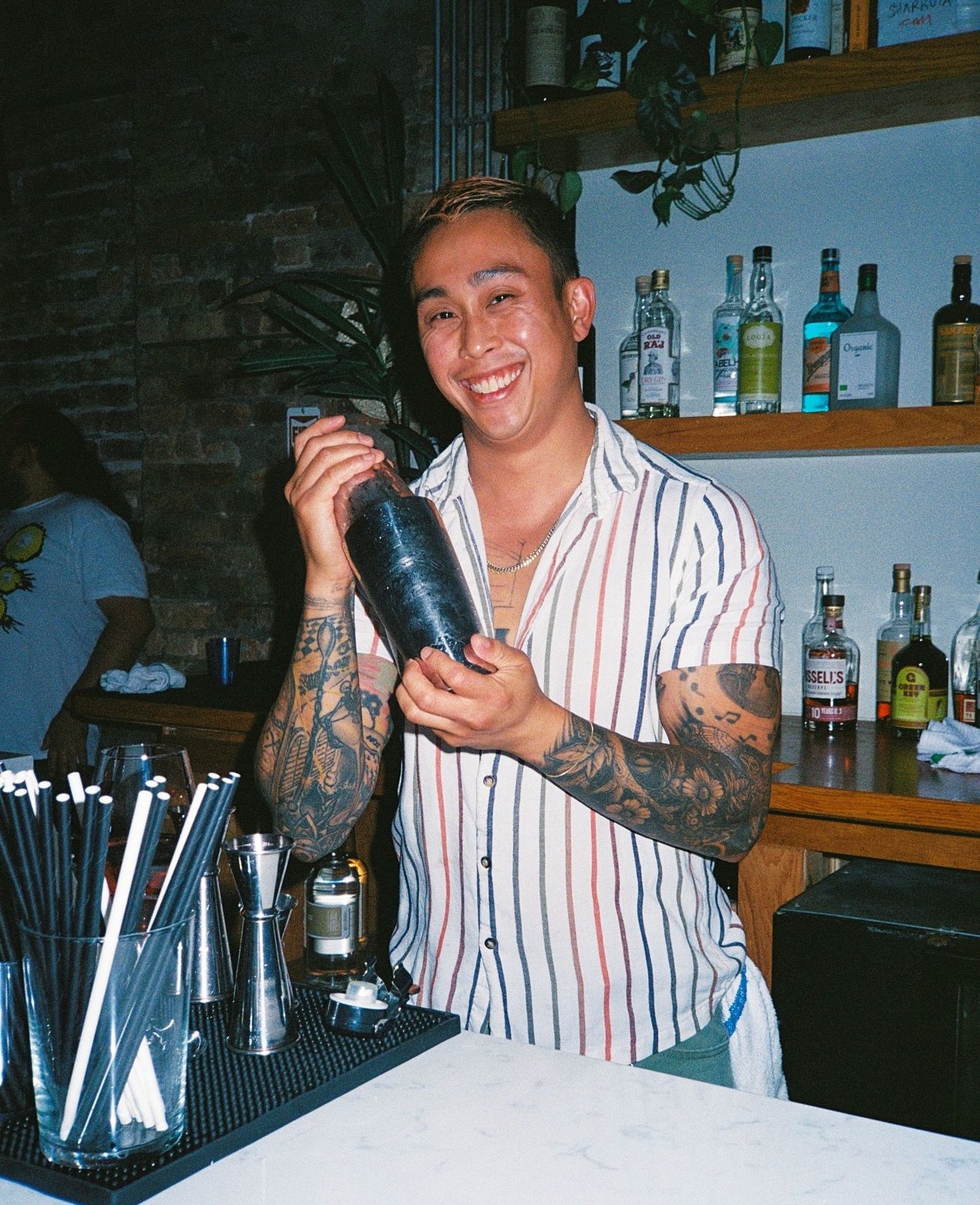 So many wine tastings this week gonna need a cocktail by @beltzerseltzer, swipe for the deets &mdash;&gt;⁠
⁠
⁠
NEW FRIDAY HOURS! ⁠
&bull; Shop &amp; bar now open at 2pm on Fridays!⁠
&bull; Happy hour 2-6pm ⁠
⁠
WINE TASTING⁠S⁠
&bull; Thursday 11/20 Le