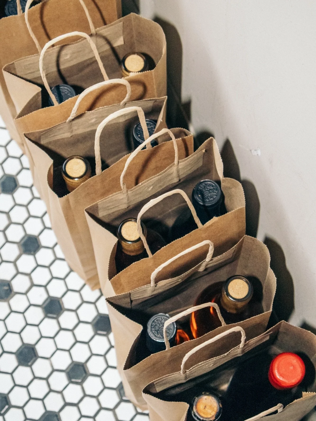 We&rsquo;ve got the easiest last-minute gifts...get it? 🎁 Shop wine, spirits, wine clubs memberships, merch &amp; more⁠
⁠
SHOP⁠ HOURS⁠
&bull; Retail open during bar hours &rsquo;til 11pm-ish⁠
⁠
HOLIDAY HOURS⁠
&bull; Closed 12/24 &amp; 12/25 ⁠
&bull;