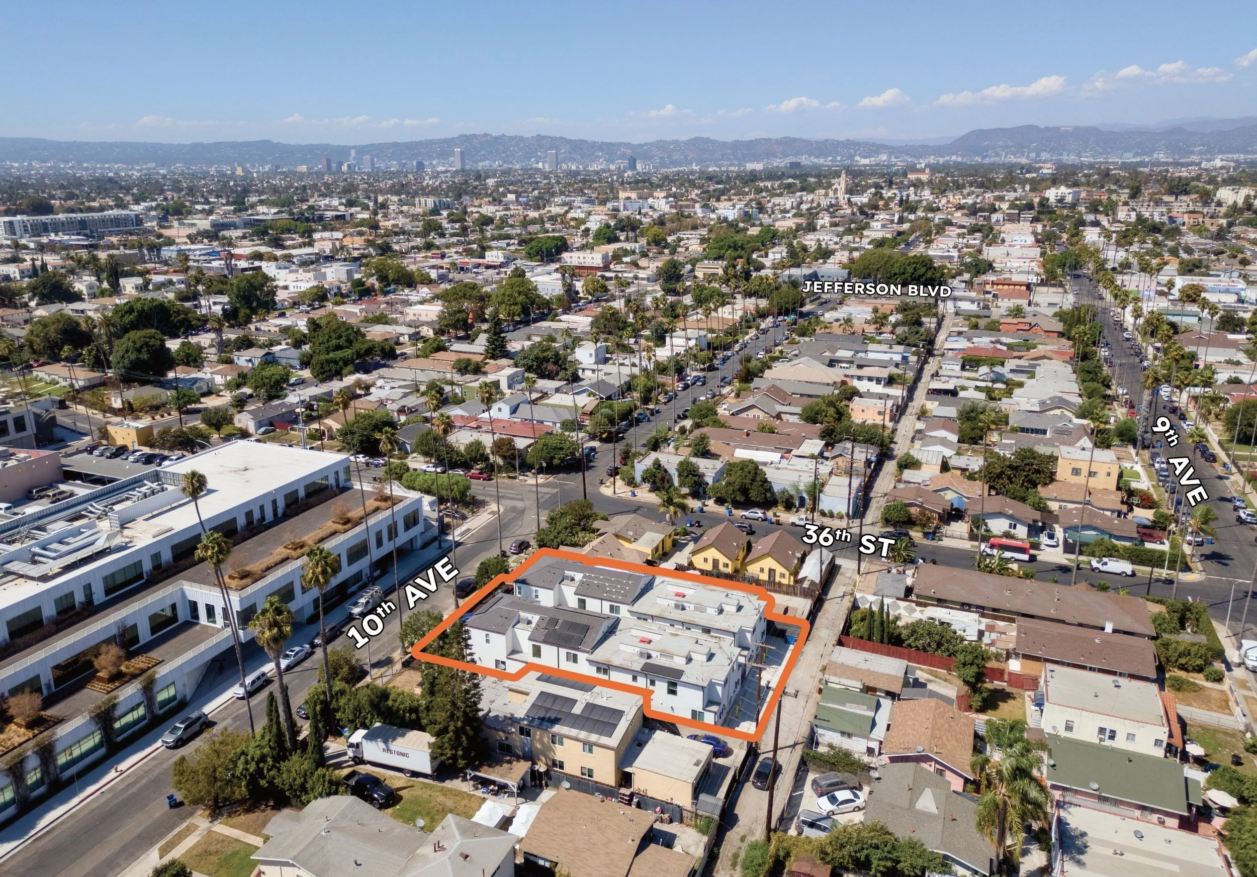 10th 3608 & 3612 - MLS - 5.jpg