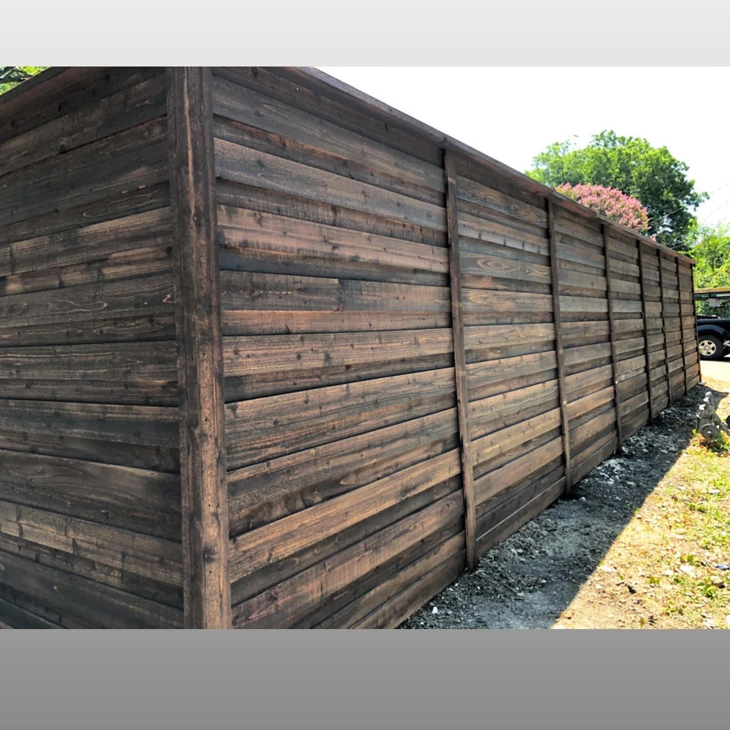 Horizontal golden trophy fence.jpg