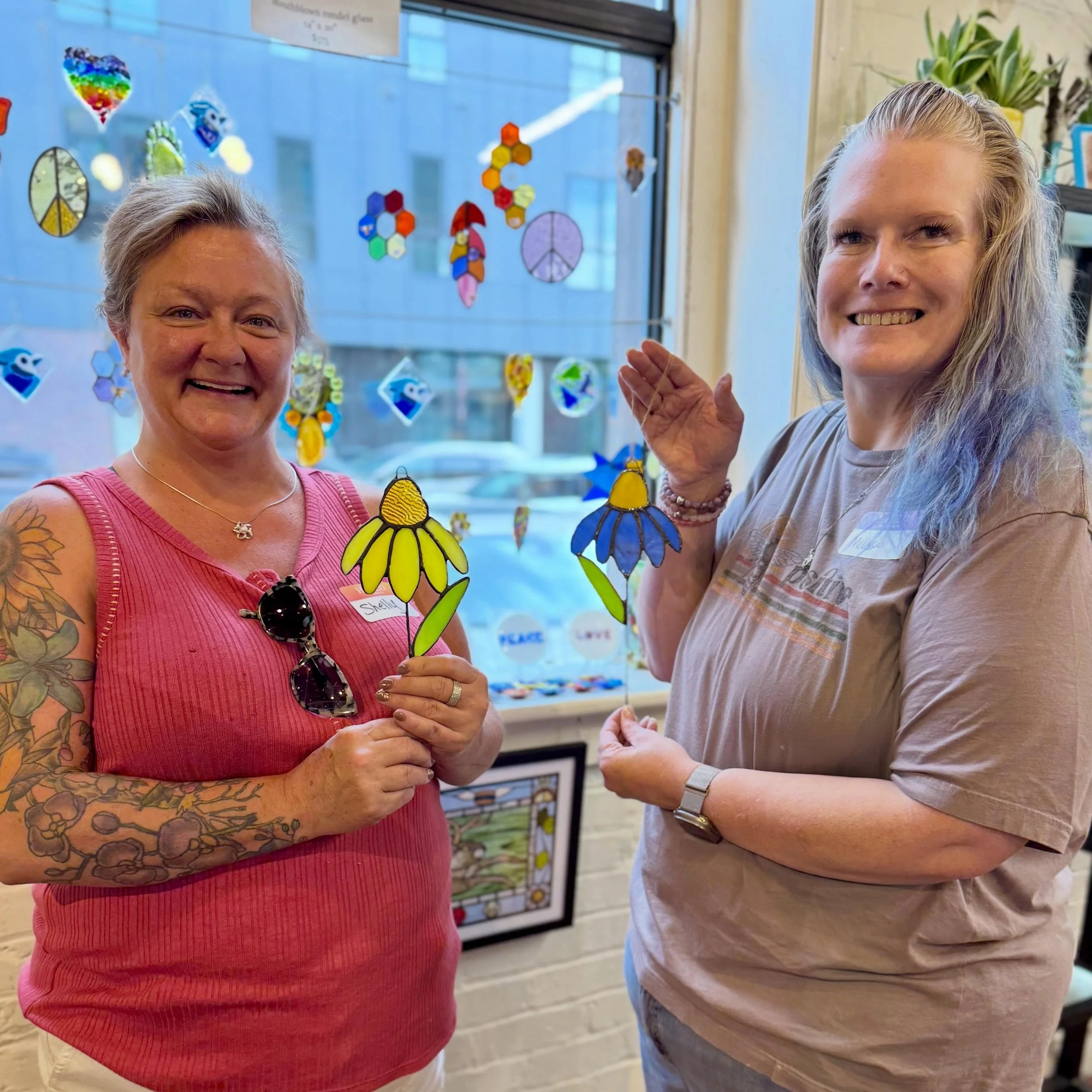 Such a fun weekend of stained glass workshops! 

From colorful coneflower suncatchers and plant stakes to traditional leaded windows, everyone created something completely unique. The creativity in the studio this weekend was amazing, and I loved see