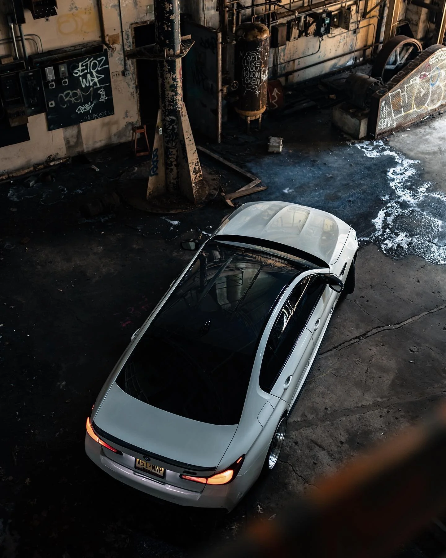 Can&rsquo;t complain about the scenery, can&rsquo;t complain about the car either.
.
.
.
.
.
#BMW #bmwm4 #bmwm3 #bmwm5 #m2 #m3 #m4 #m5 #m6 #m8 #mperformance #german #germany #stealth #allblackeverything #f82 #f80 #bimmer #bimmerpost #bmwlife #bmwnati