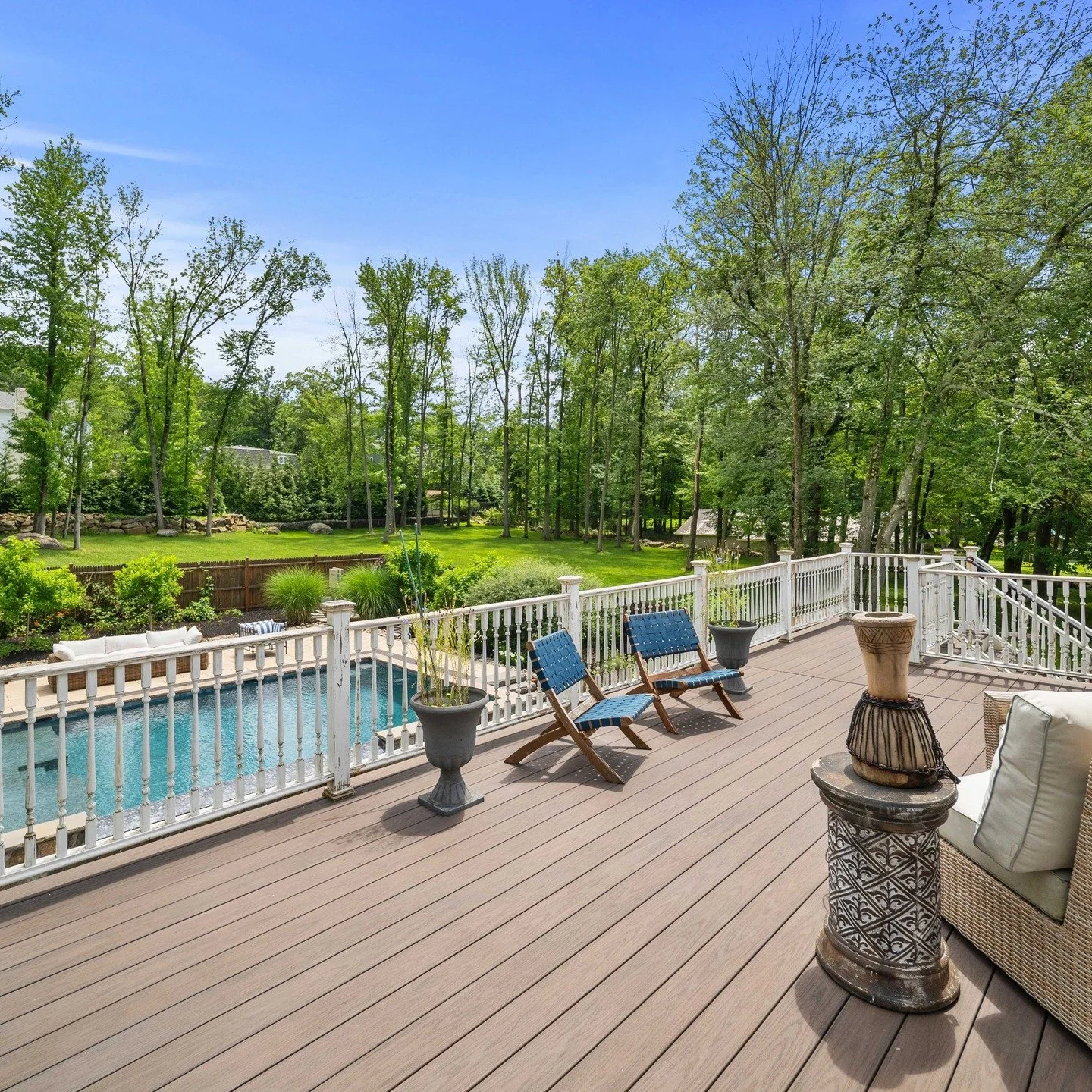 ✨ When we say &ldquo;this yard has space for anything,&rdquo; we mean ANYTHING&hellip;

🏈 Football field? Check.
🎸 Private rock concert? Check.
🎾 Tennis courts? You bet.

📍 At 30 Grandview Ave, North Caldwell, the backyard feels more like a priva