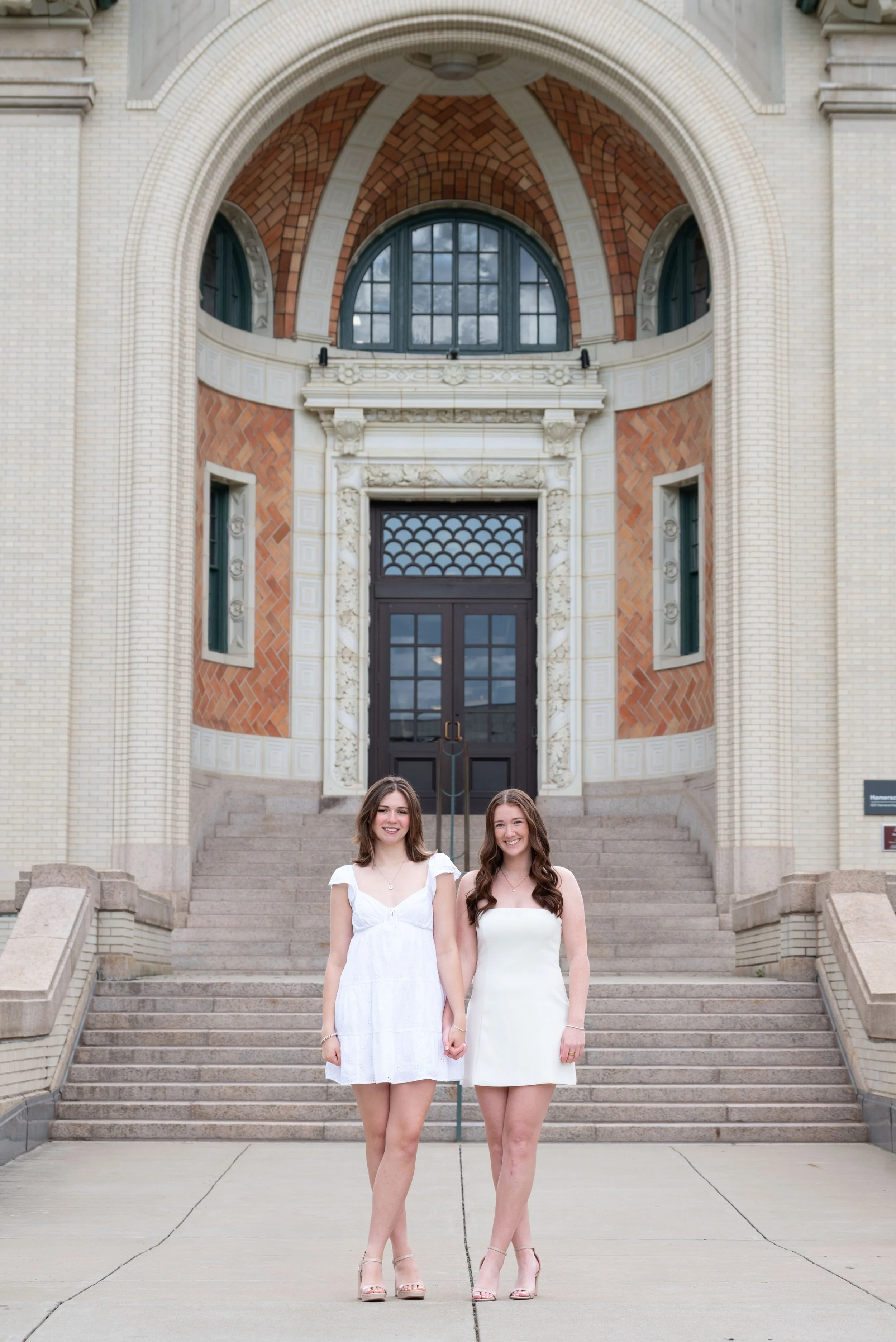 Elyse&LivGrad_6.jpg