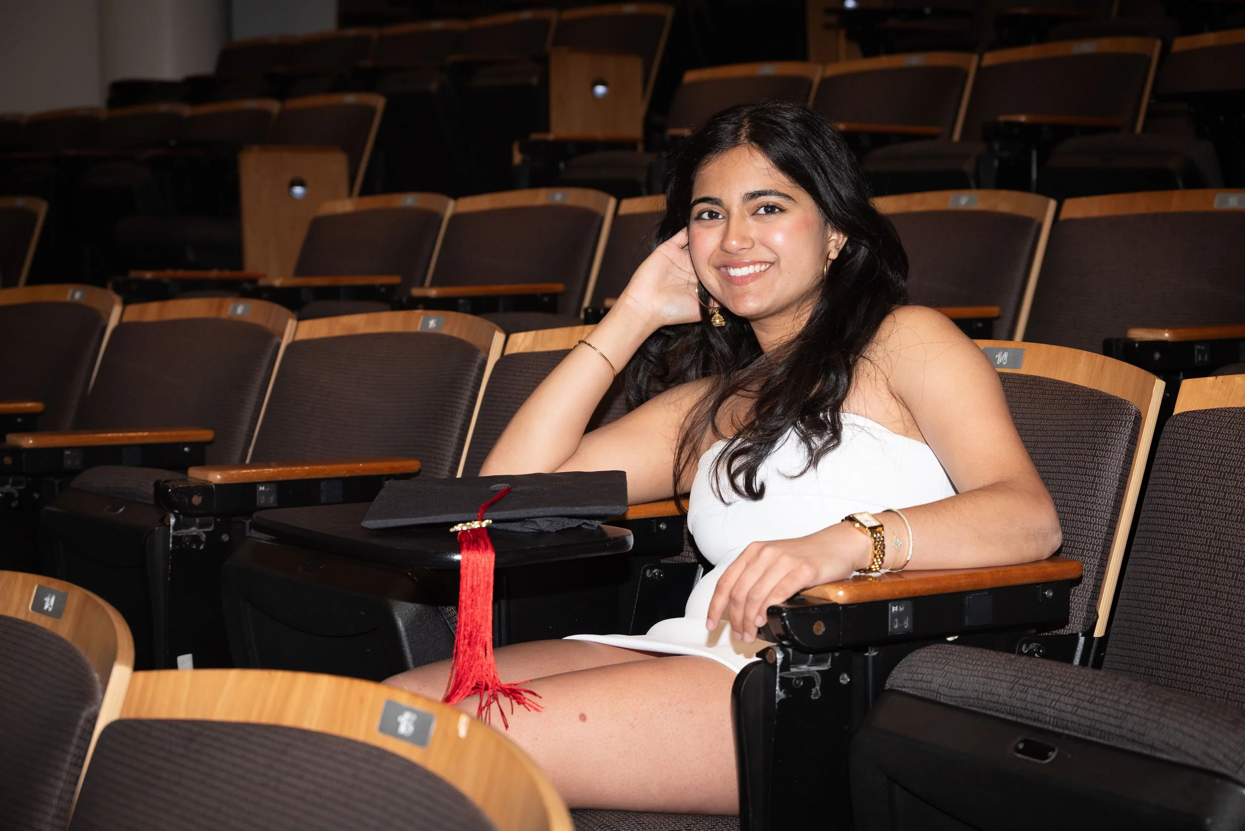 GradPhotos_59.jpg