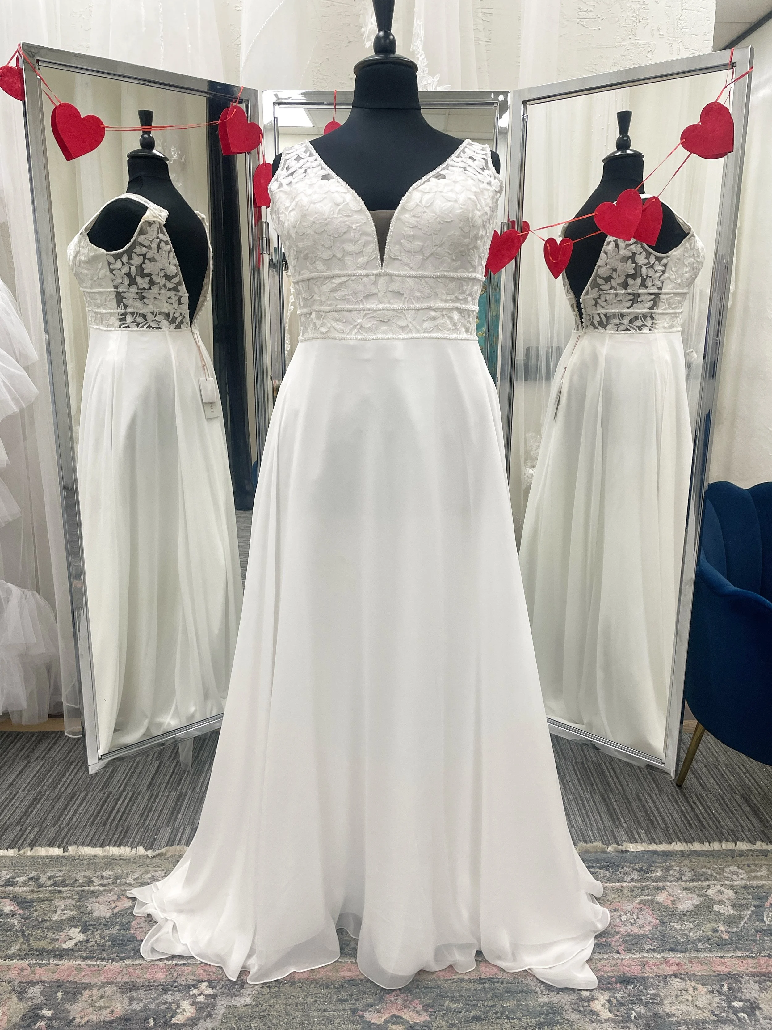 Alessia for Adore by Justin Alexander sz 16