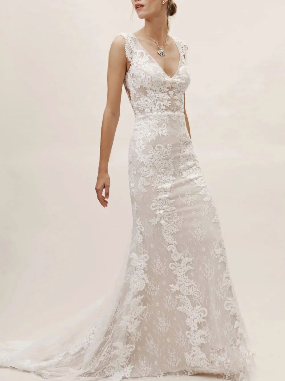 Whispers and echoes wedding chupete dresses
