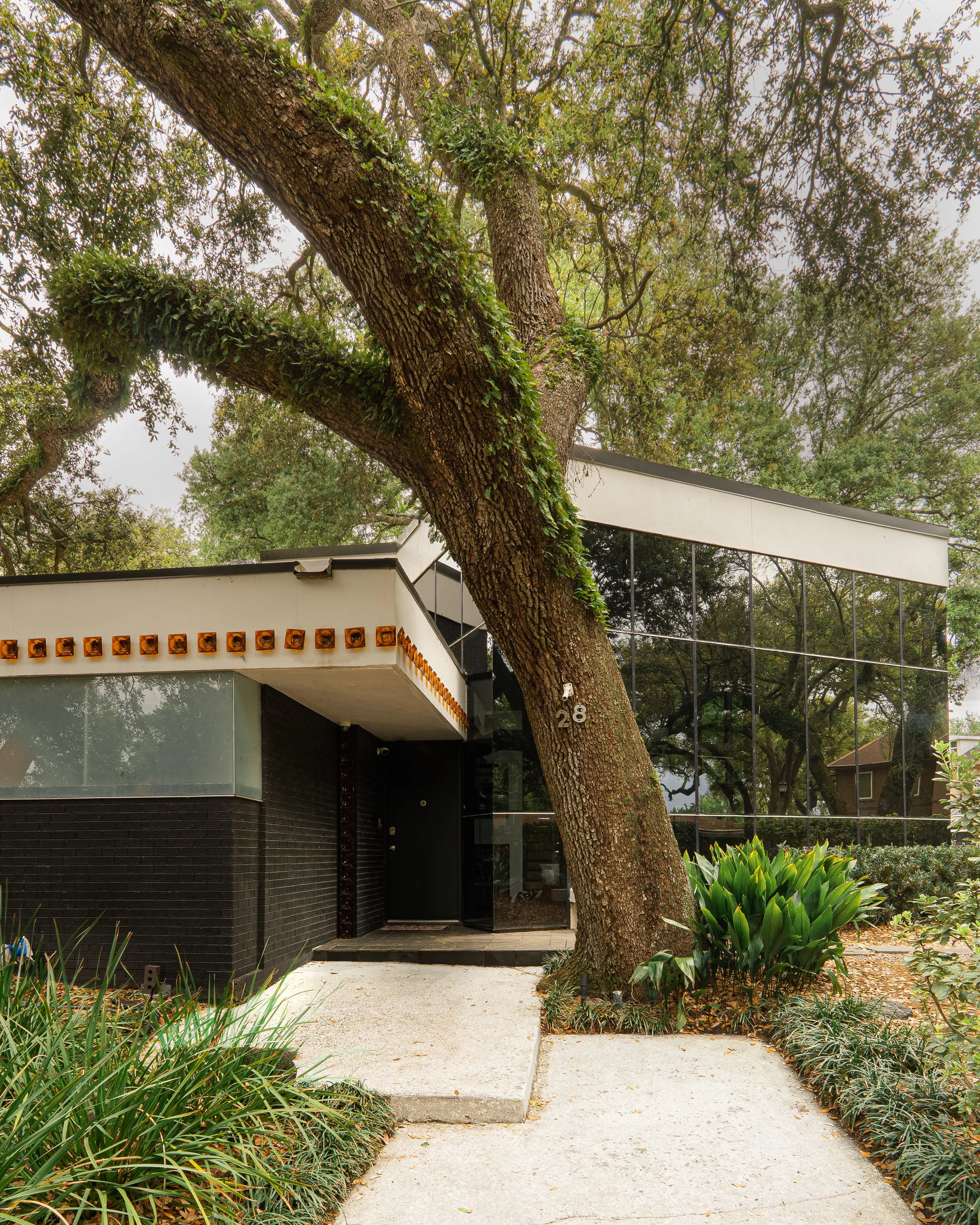28 Park Island_exterior.jpg