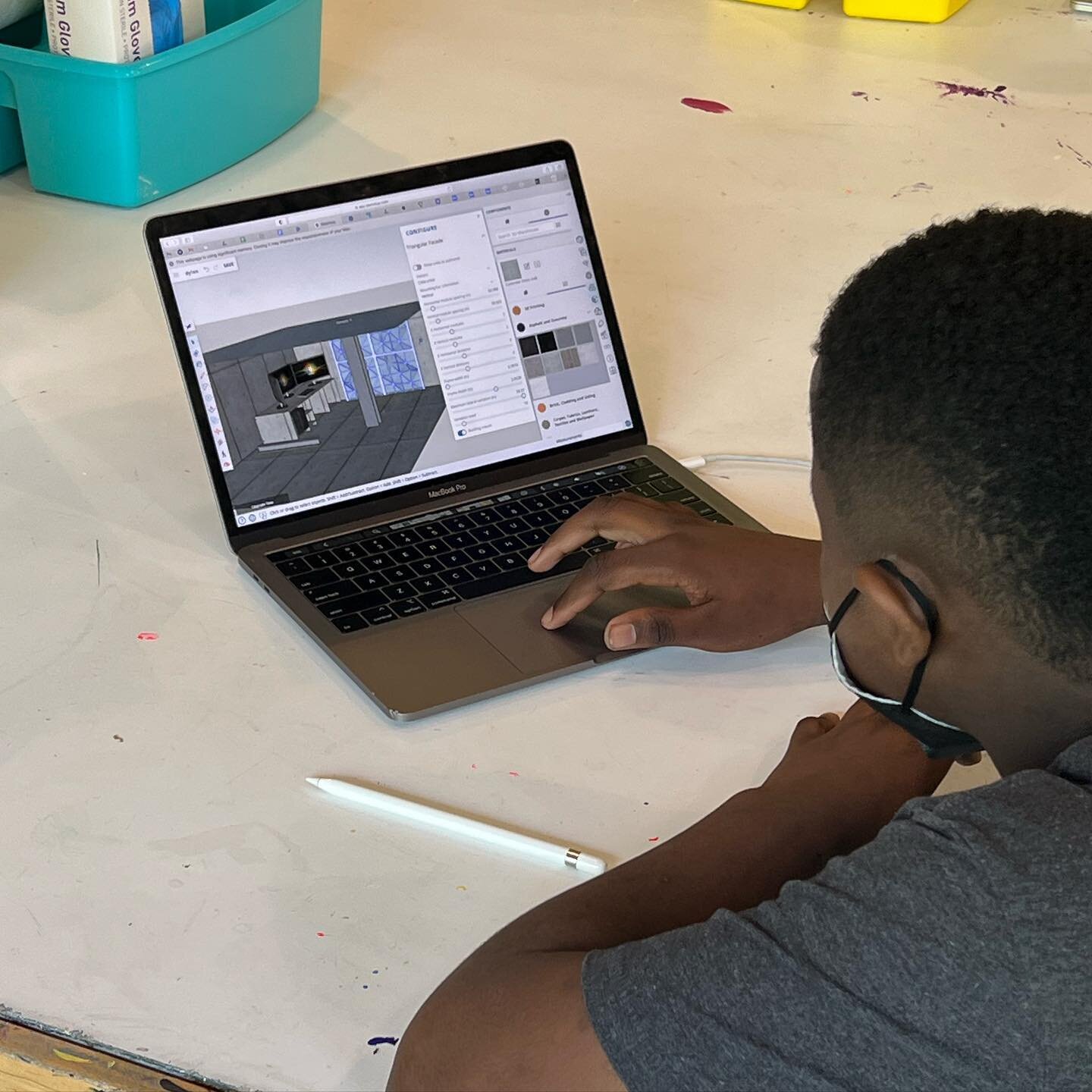 We had a blast today at our Space + Self design workshop! 🚀🪟Students experimented with @sketchup_official to create a virtual space that reflects their identify. Thanks to @artreachgw and @thearc_dc for hosting us! 💻
.
.
.
.
.
#sketchup #designcam