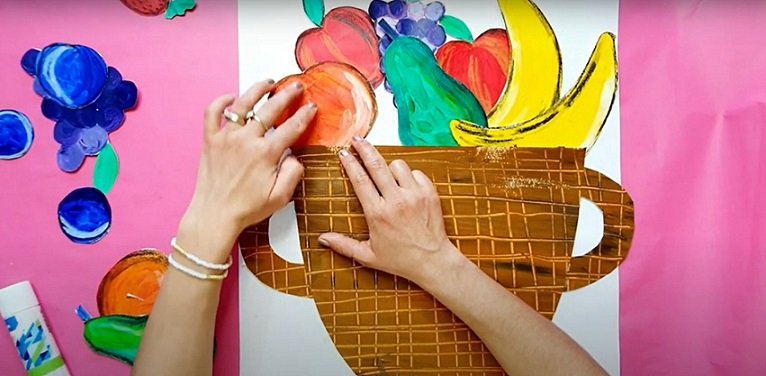fruit basket arrangemnt art lesson_small.JPG