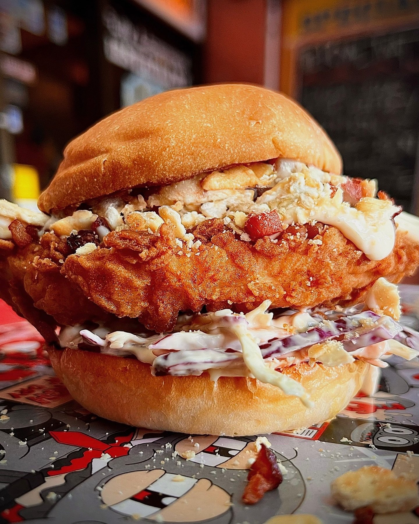 FLAVOURRRR YOU CAN SEEEEEE!!!! ☠️☠️☠️

😵🚨 CRIMPIN&rsquo; AINT EASY 🚨😵
- Chicken Crimpy SHAPES Crumbed Chicken
- Bacon Bits
- Sour Cream Aioli
- Fresh Slaw
- Extra Crimpy Dust

KINDA LIKE THE MOVIE INCEPTION BUT WITH CHICKEN!! 🐔🐔🐔 

CHICKEN CRI