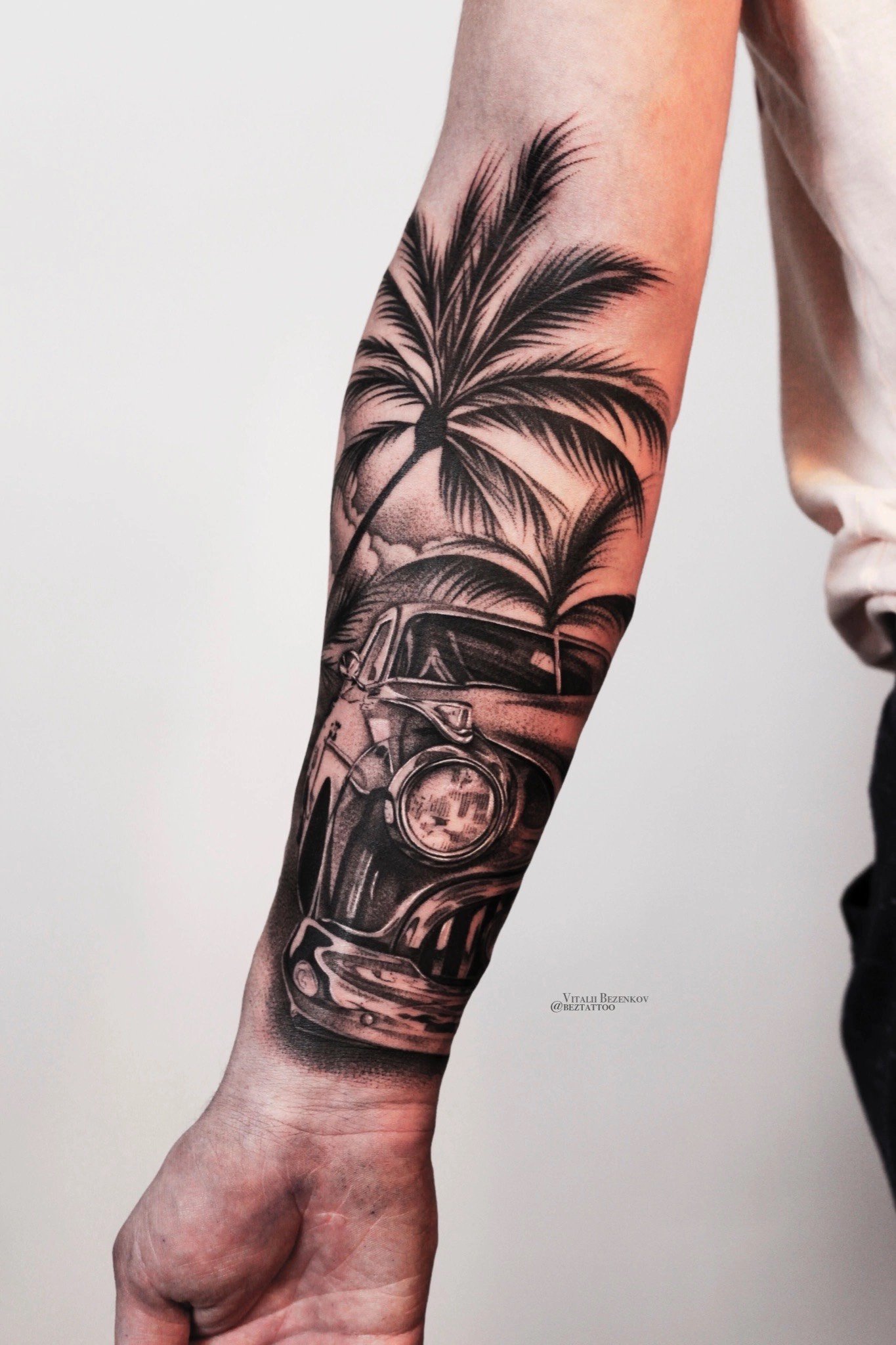 The Hive – Bez Tattoo – Black and Grey Tattoo – Realistic Tattoo – Realism Tattoo – Portrait Tattoo – Mythology Tattoo – Greek Tattoo