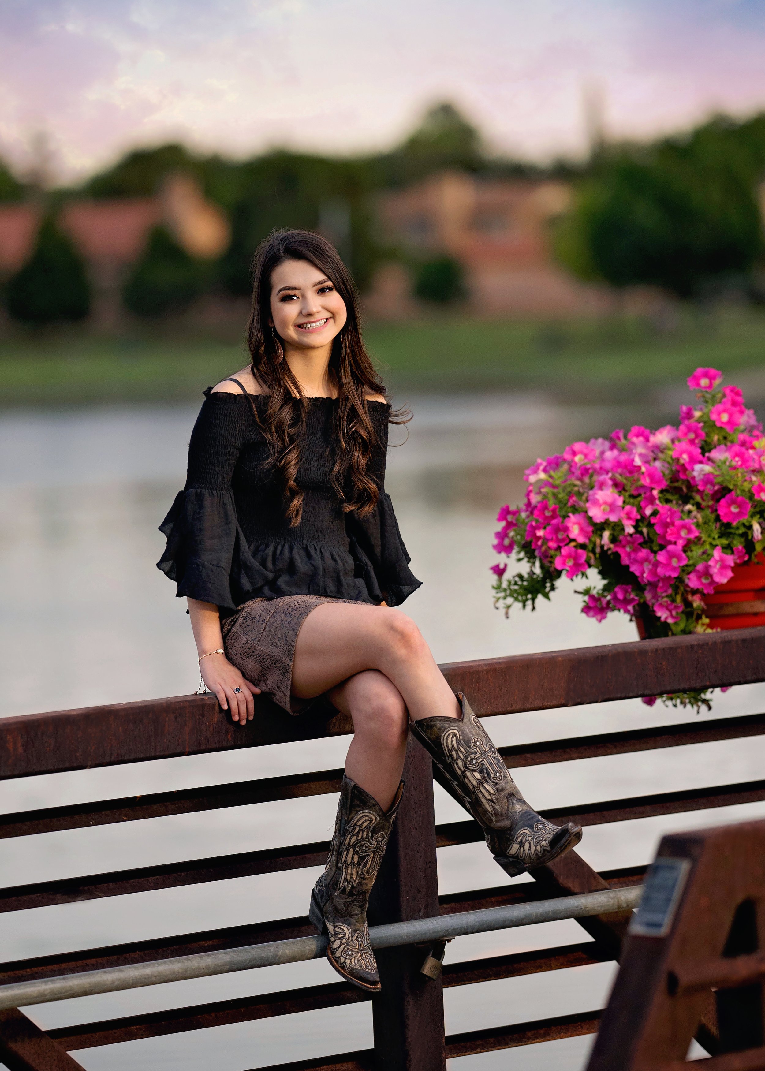 MeldaJeanPhotography4-IzabellaLeyva.jpg
