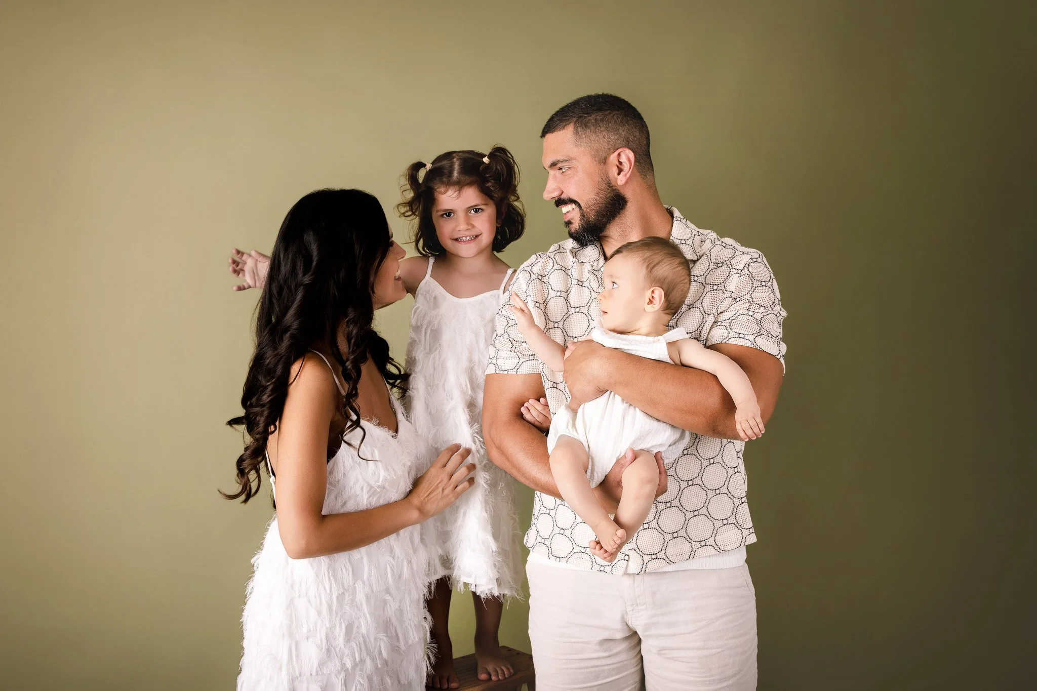 retrato de família sessão bebé e familia estudio de fotografia porto