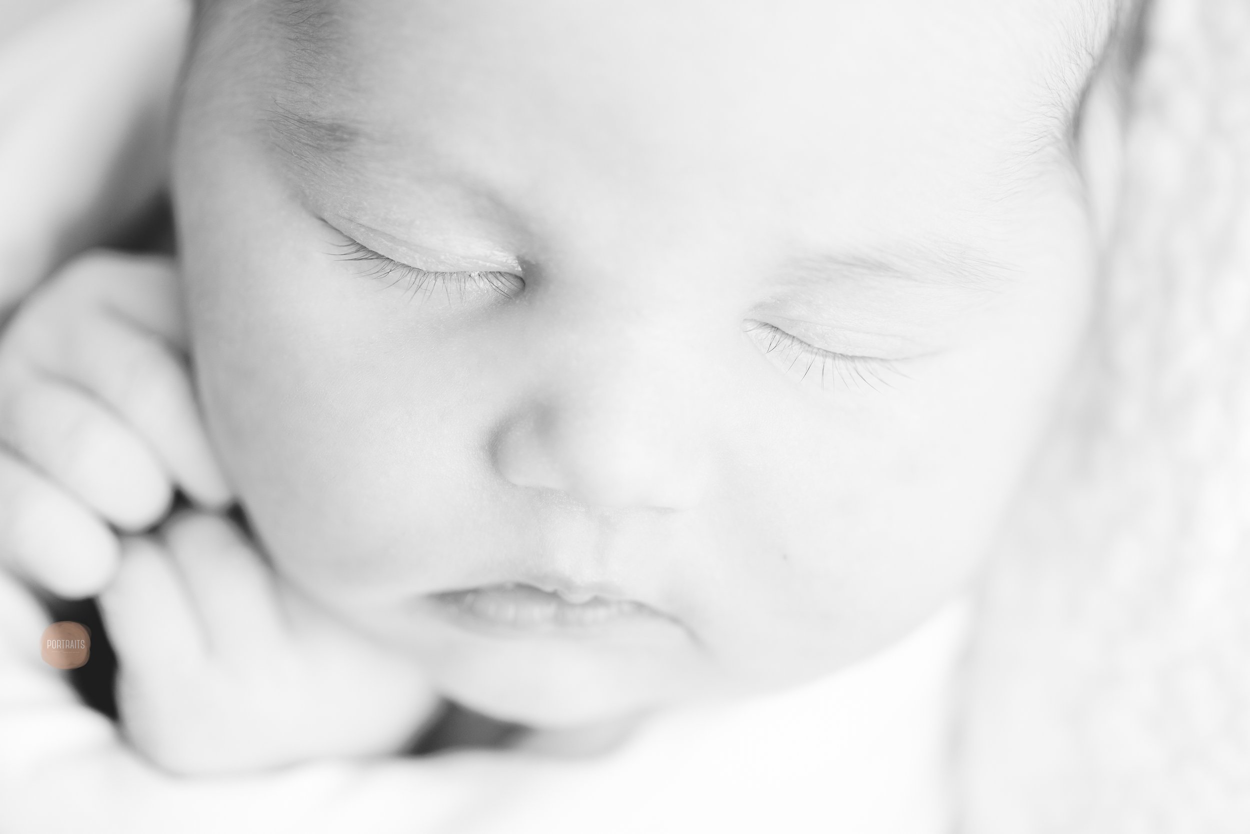 portraits-PORTFOLIO-RECEMNASCIDO-3-078.jpg